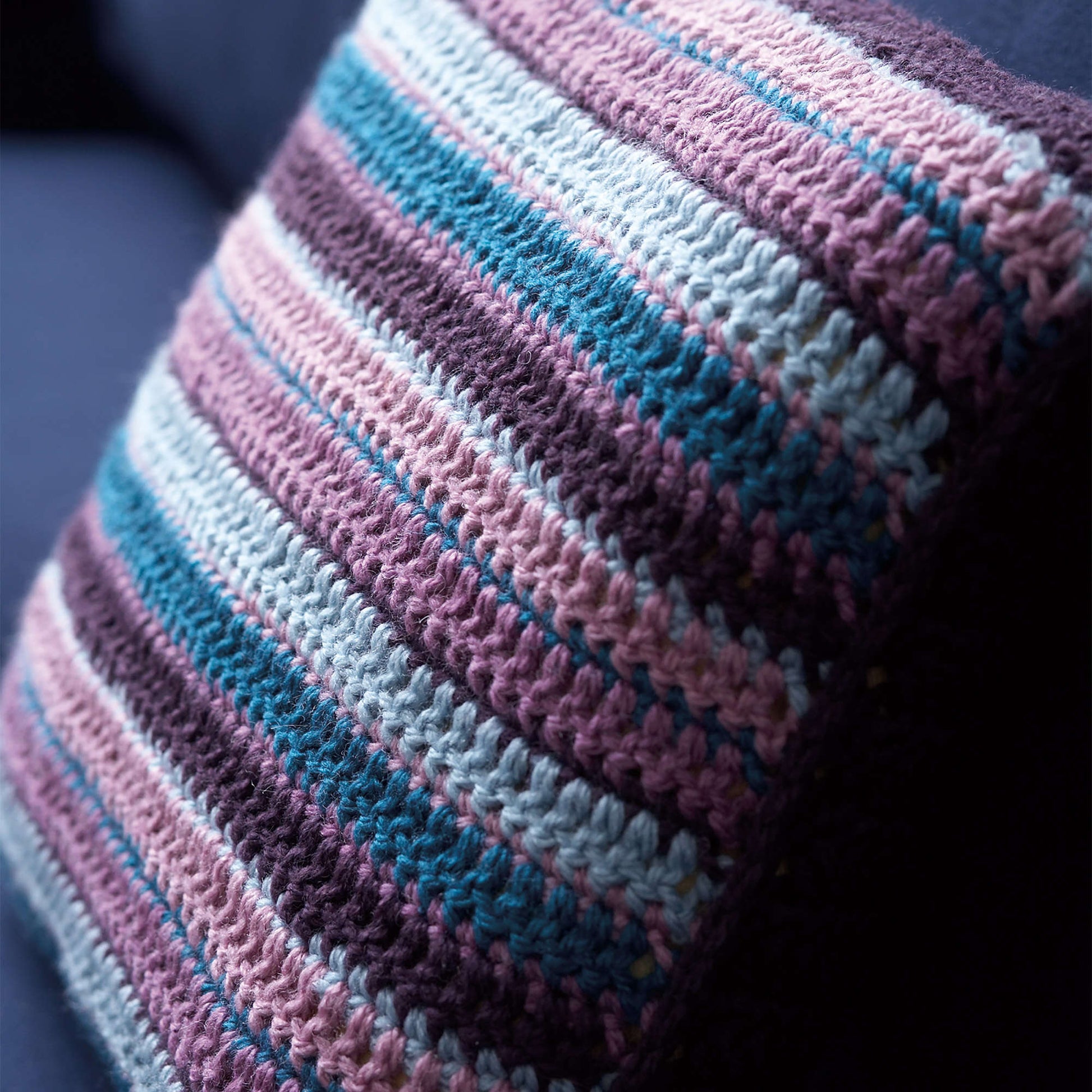 Free Patons Striped Pillow Crochet Pattern