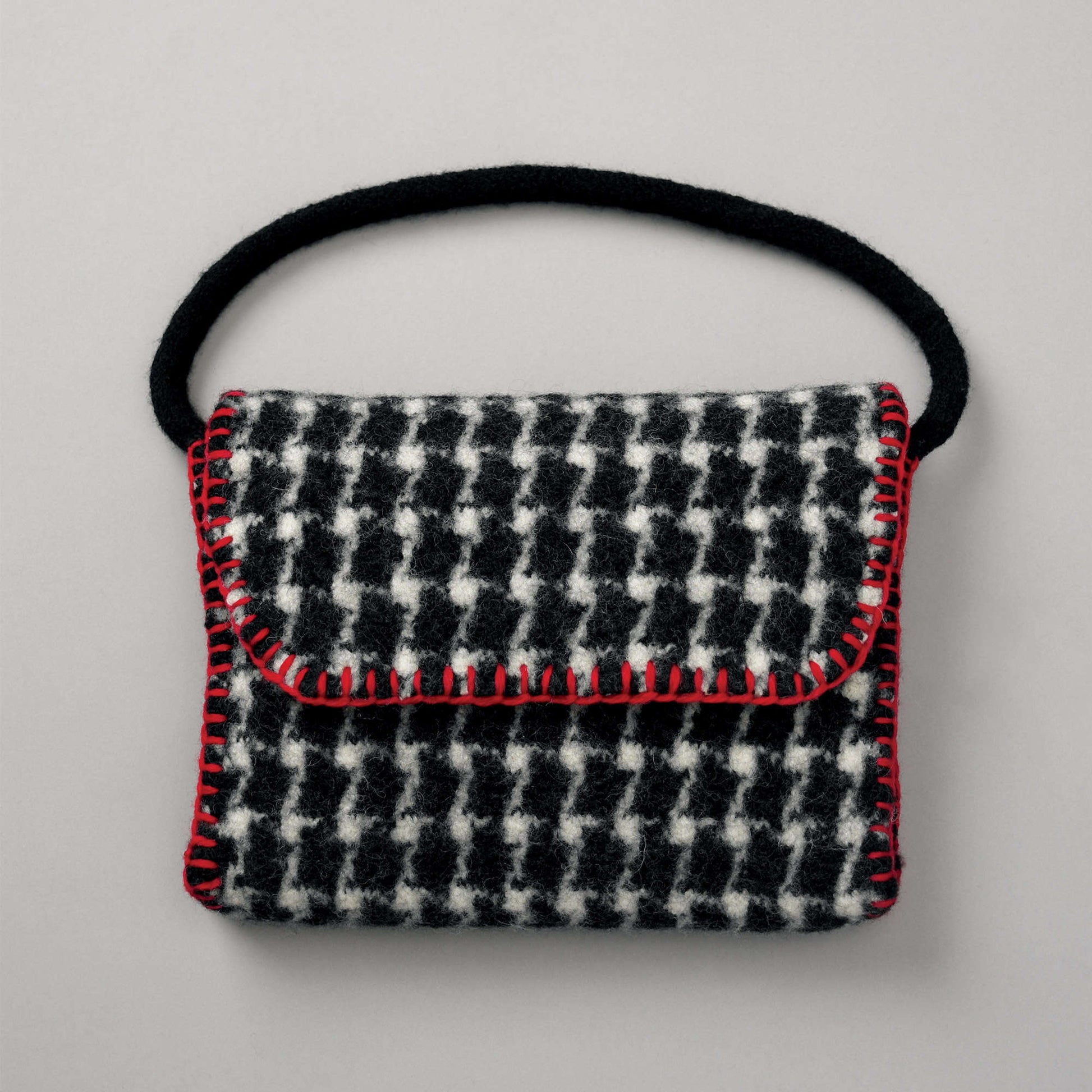 Free Patons Felted Houndstooth Bag Knit Pattern