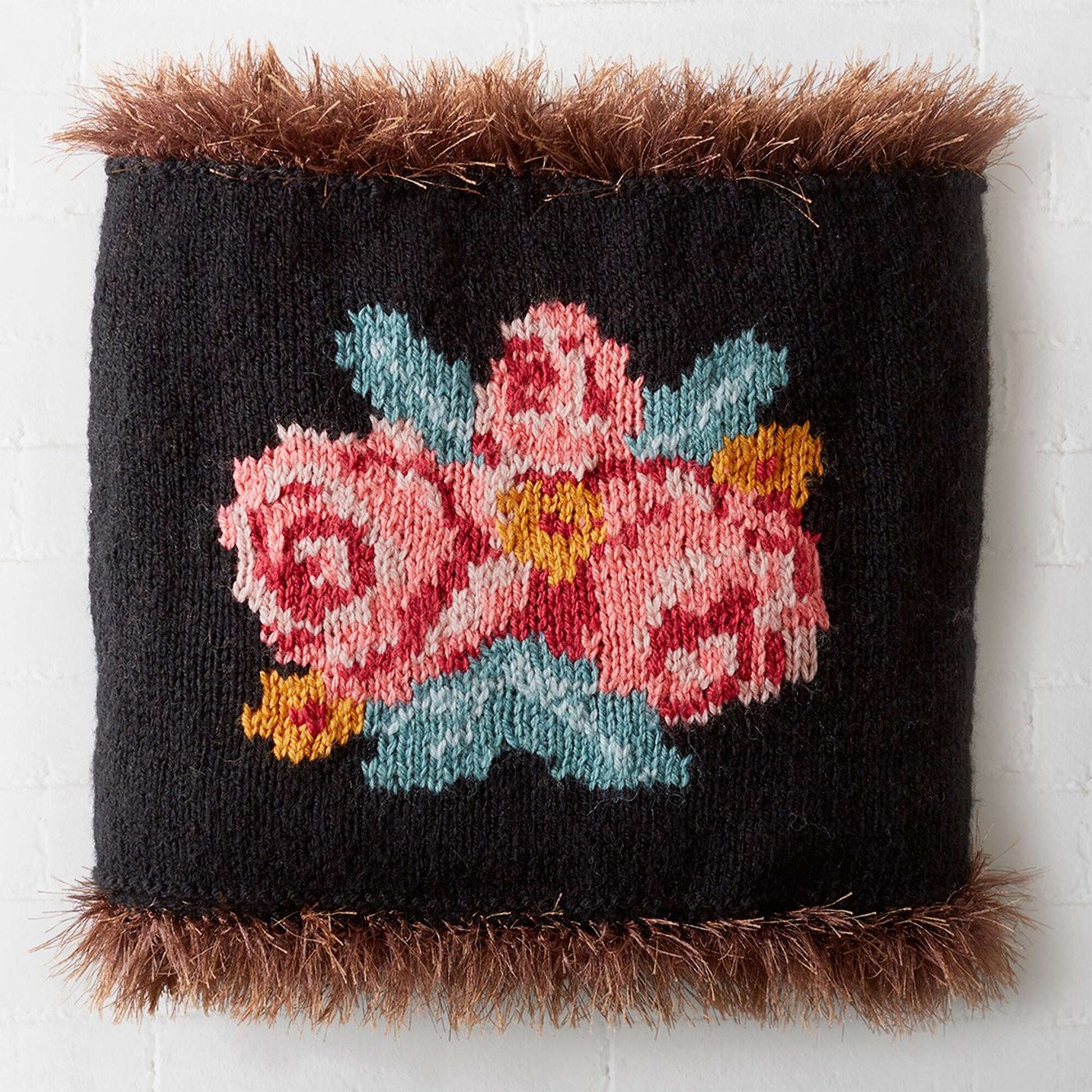 Free Patons Russian Rose Cowl Knit Pattern
