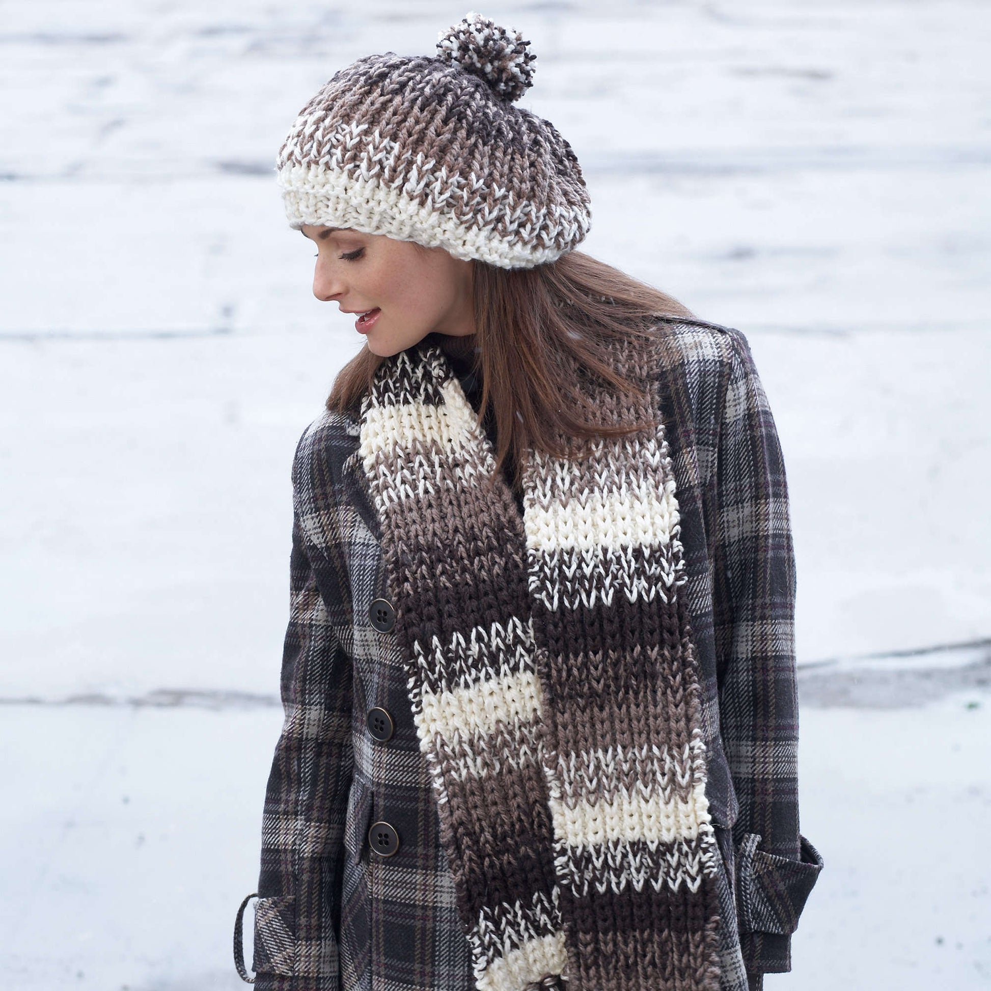 Free Patons Knit Shaded Stripes Hat & Scarf Pattern