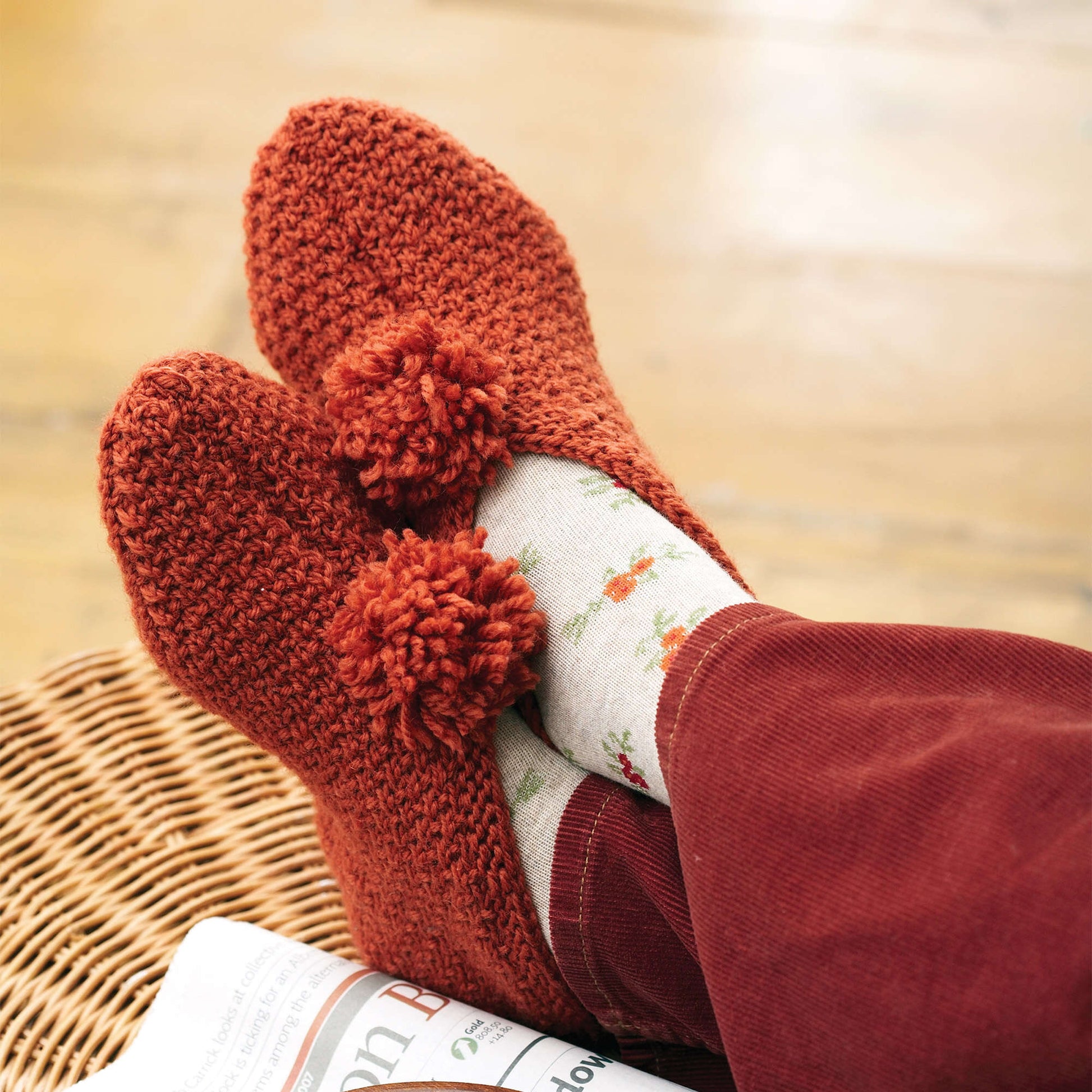 Free Patons Textured Slippers Pattern