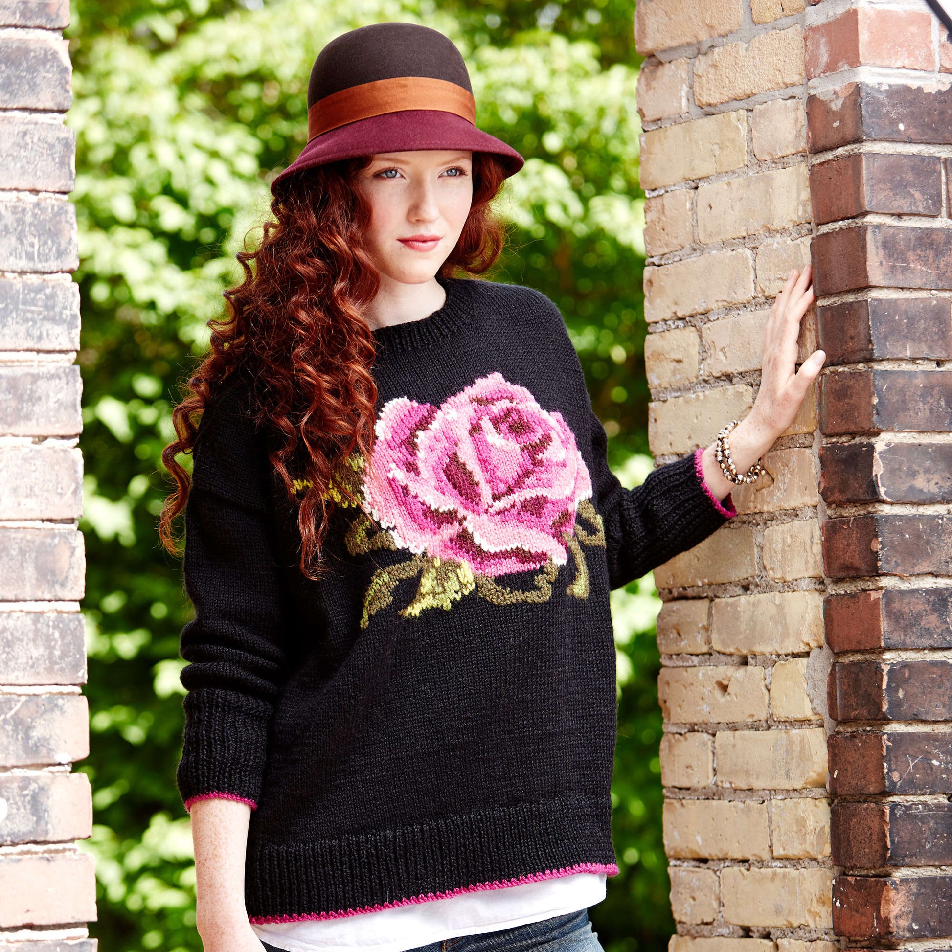Free Patons In Bloom Pullover Knit Pattern