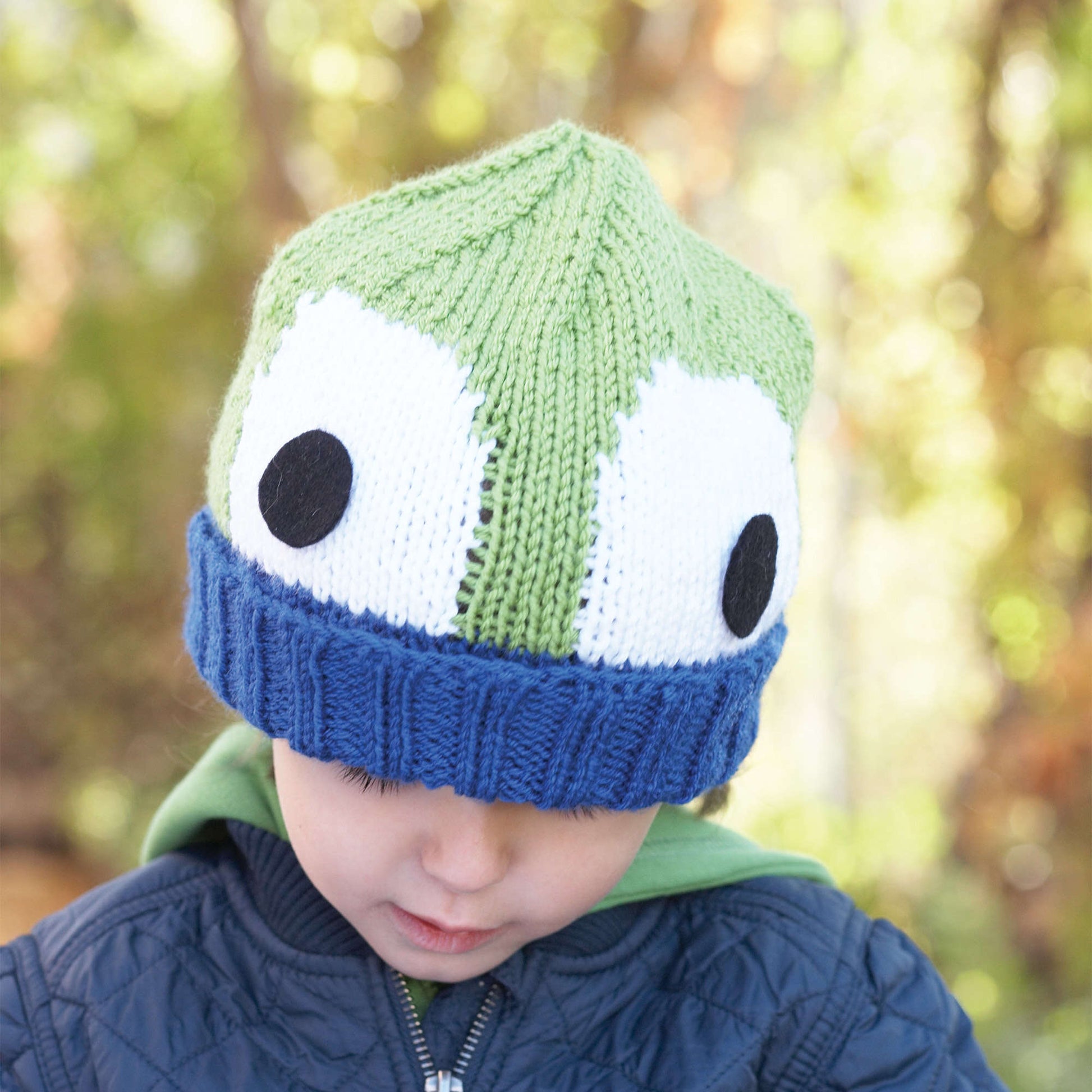 Free Patons Peek-A-Boo! Hat Knit Pattern