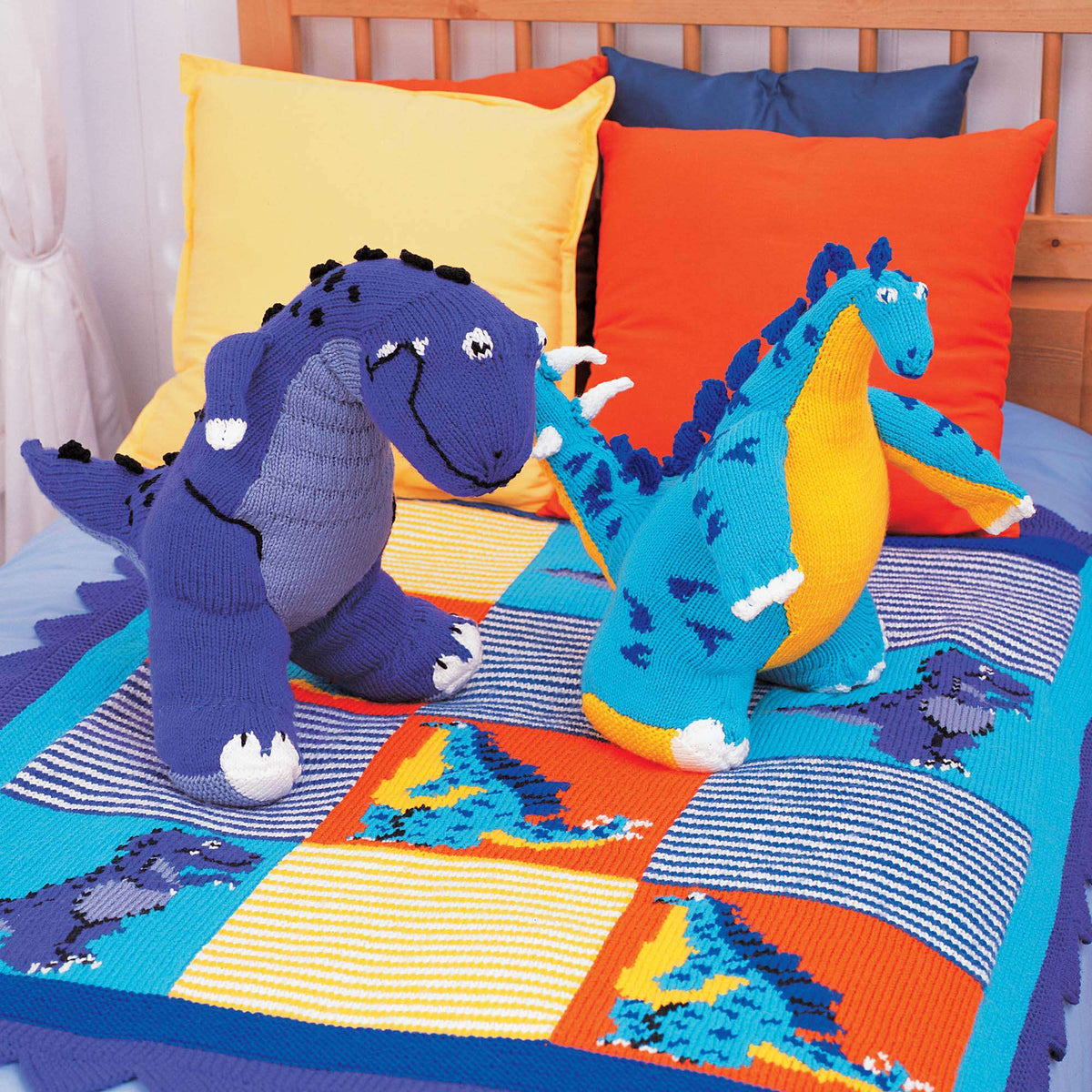 Knit Toy made in Patons Canadiana yarn