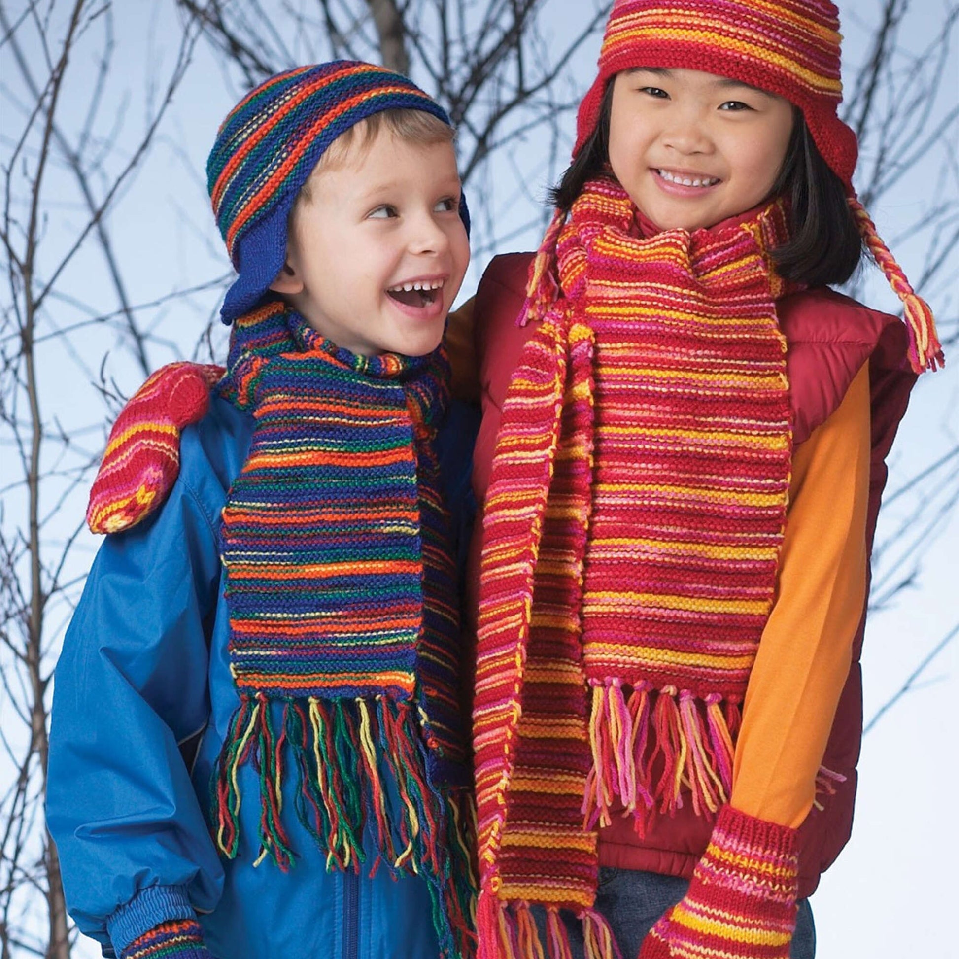 Free Patons Knit Hat, Mittens And Scarf Pattern