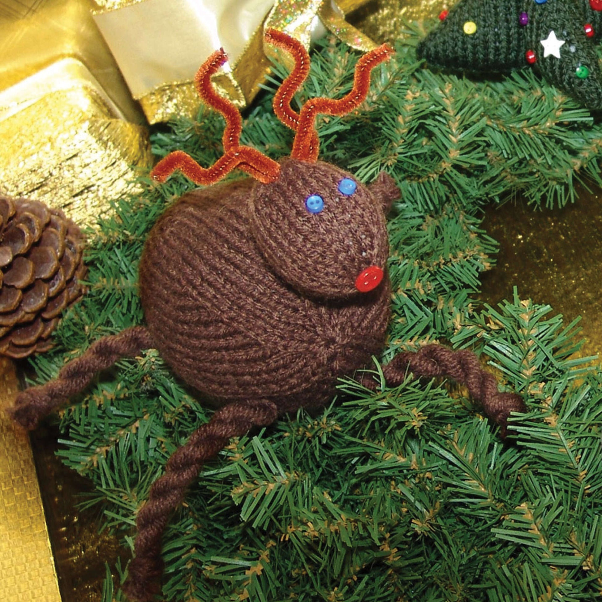 Free Patons Christmas Ornaments Knit Pattern