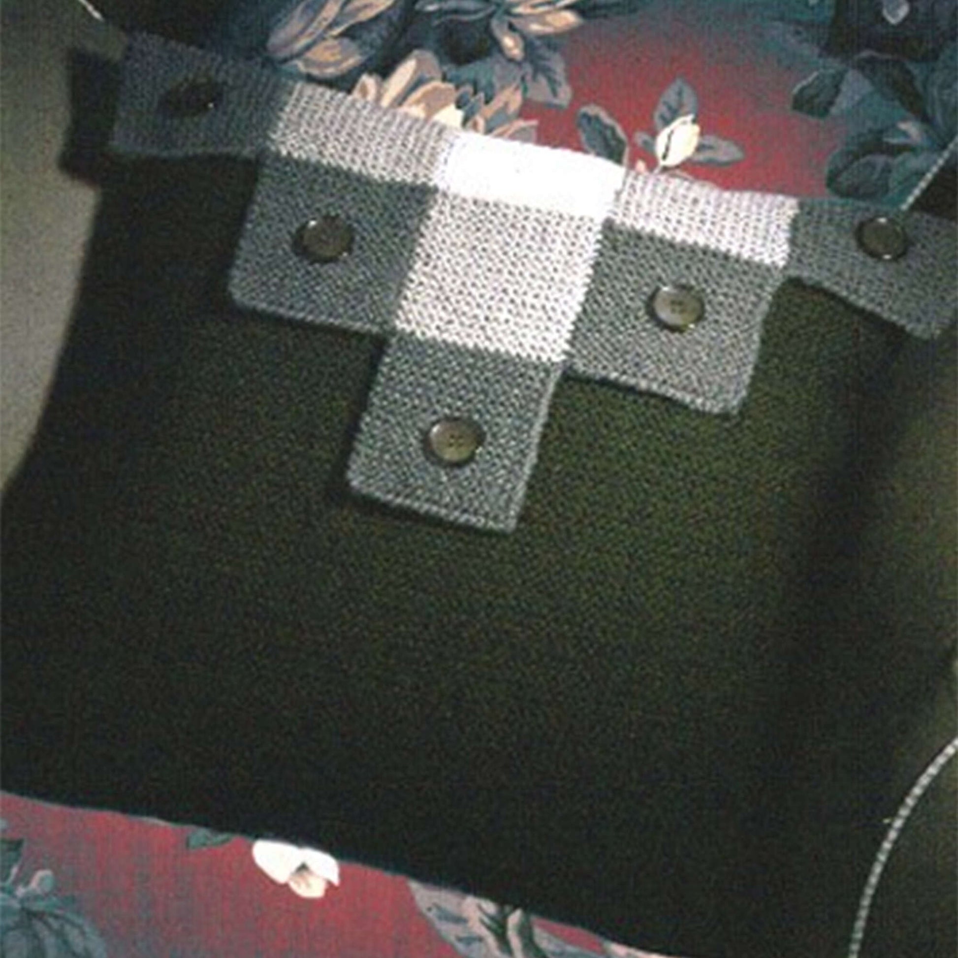 Free Patons Knit Buttoned Blocks Pillow Pattern