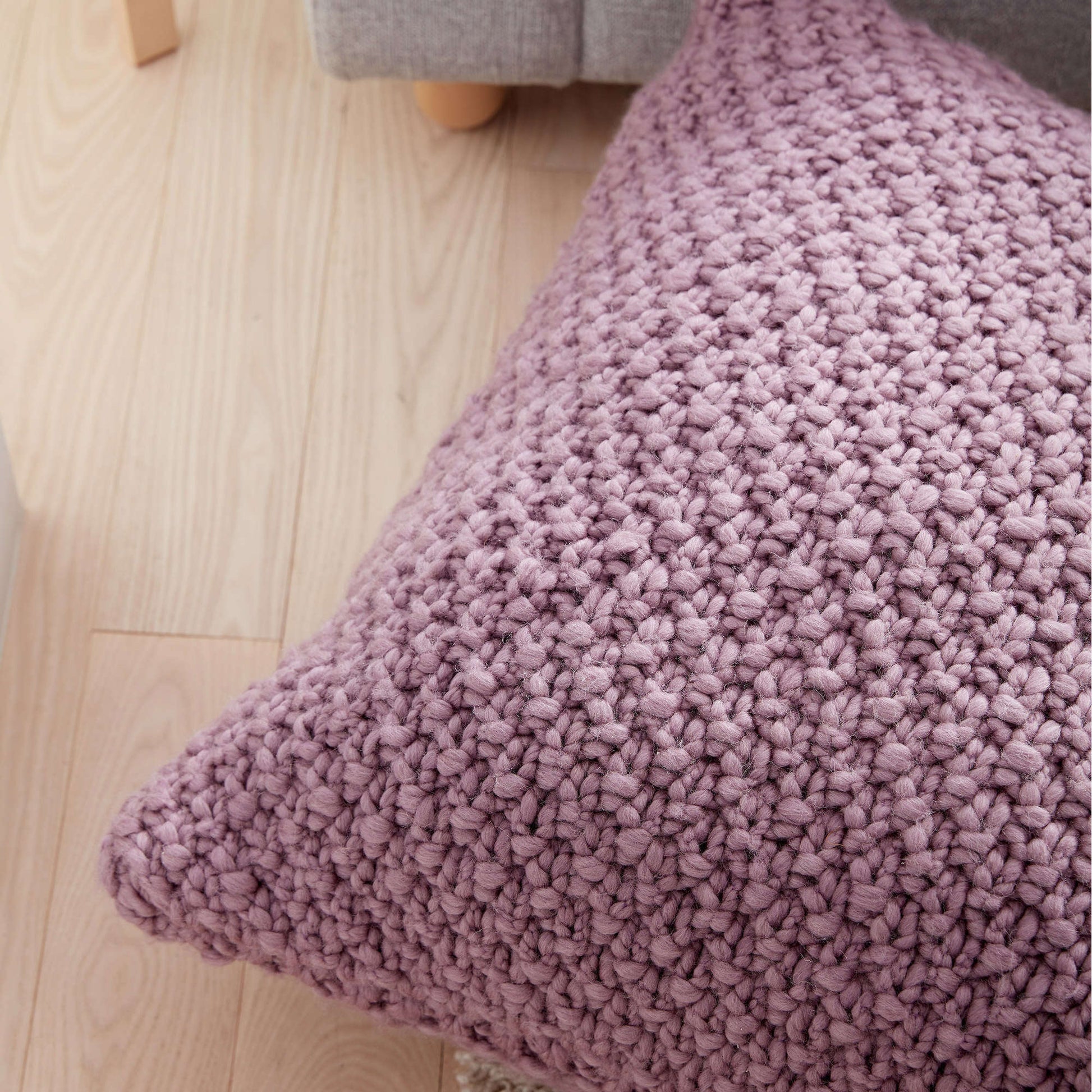 Free Patons Irish Moss Knit Floor Pillow Pattern