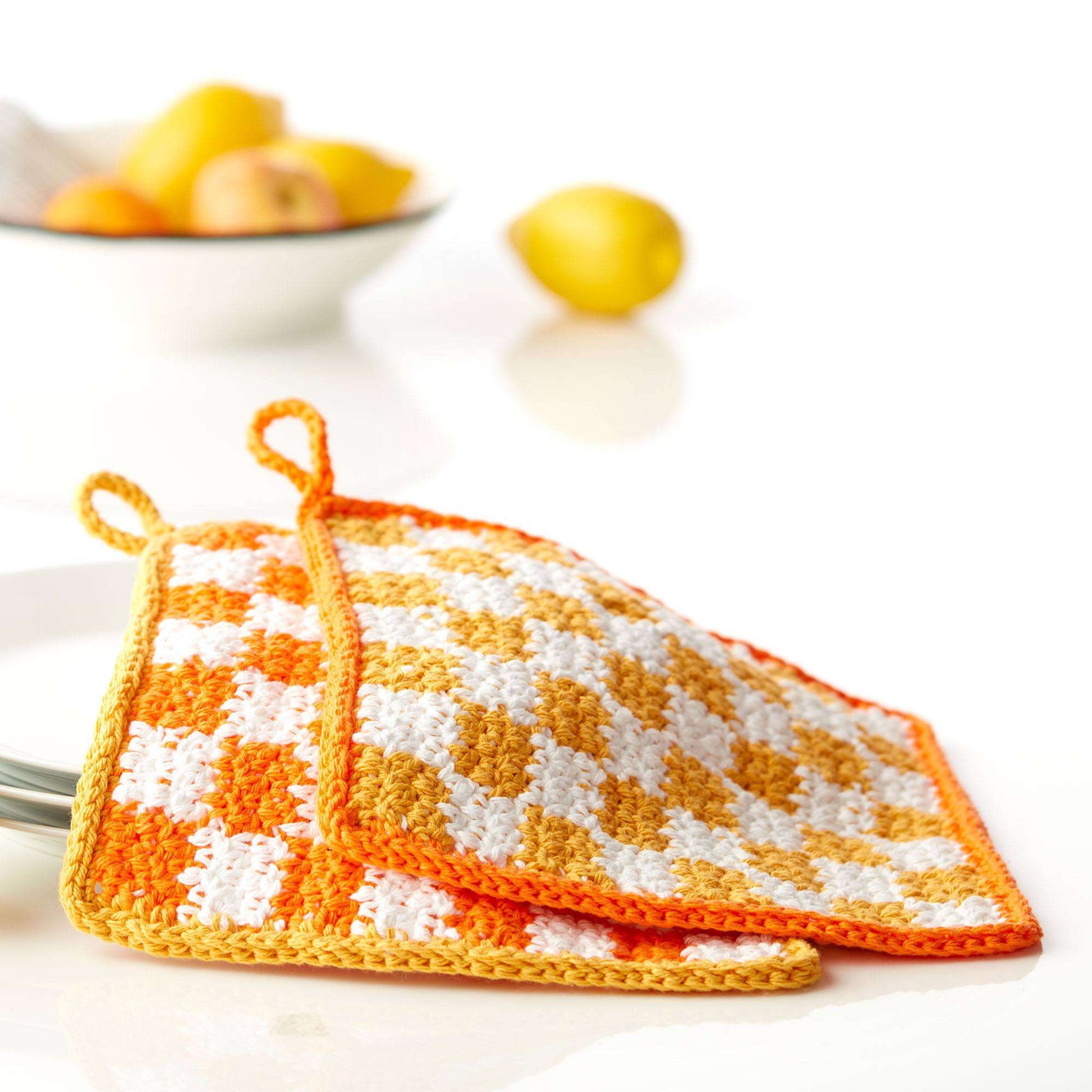Free Peaches & Crème Keep In Check Crochet Cloth Pattern