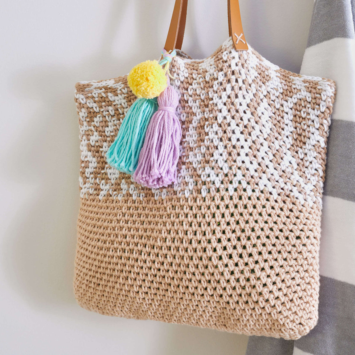 Crochet Tote Bag made in Red Heart Scrubby Smoothie Yarn
