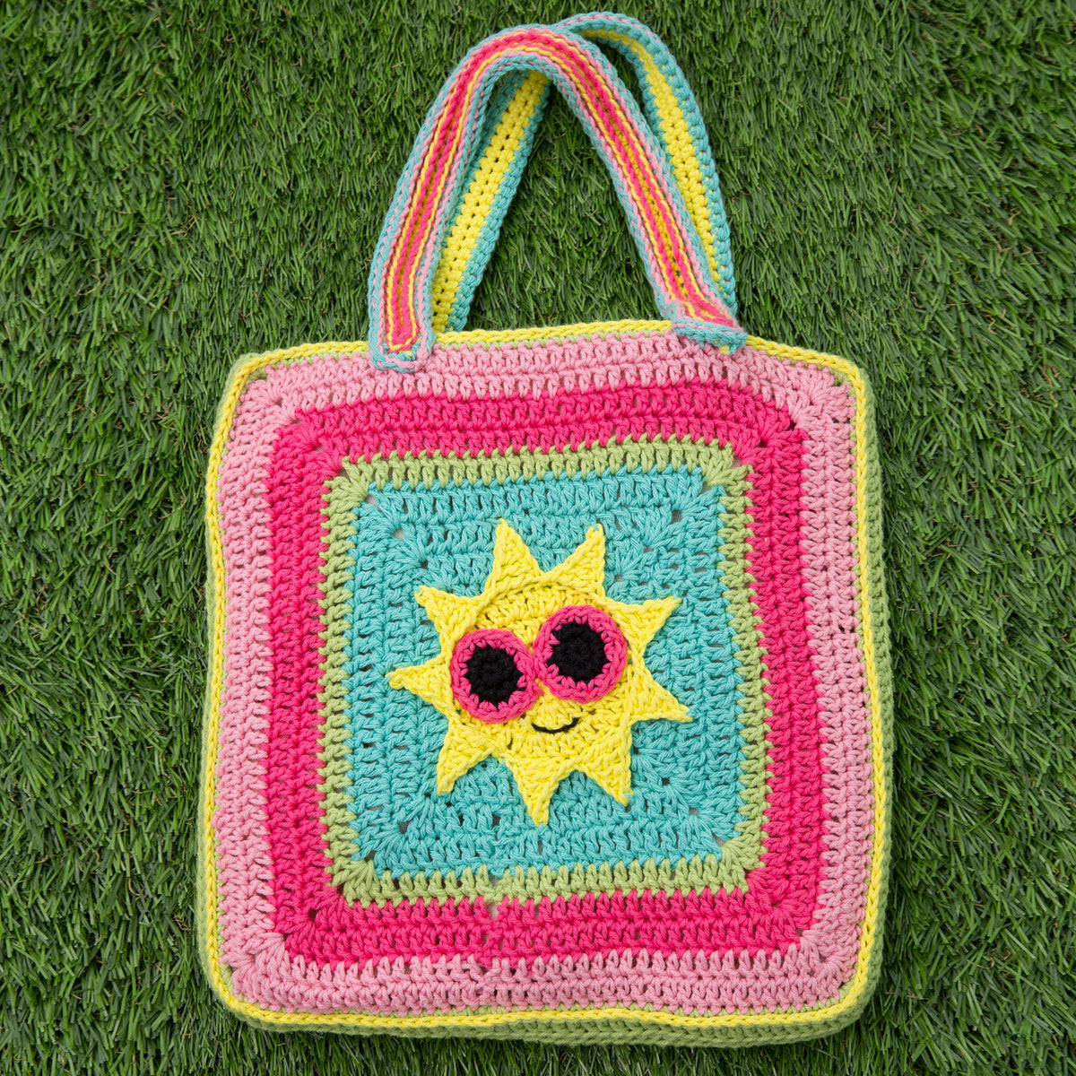Crochet Bag made in Red Heart Crème de la Crème Yarn