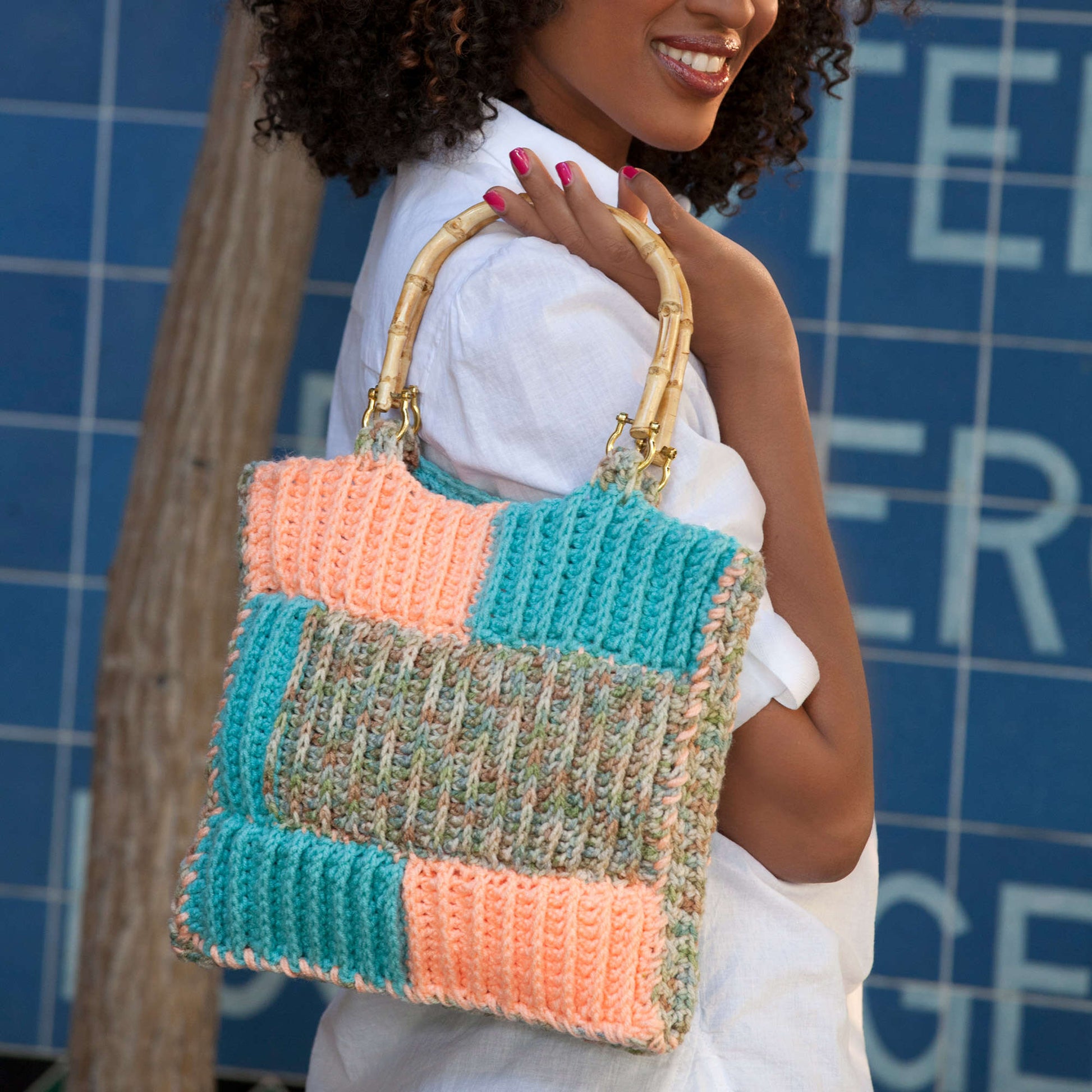 Free Red Heart Ribbed Project Bag Crochet Pattern
