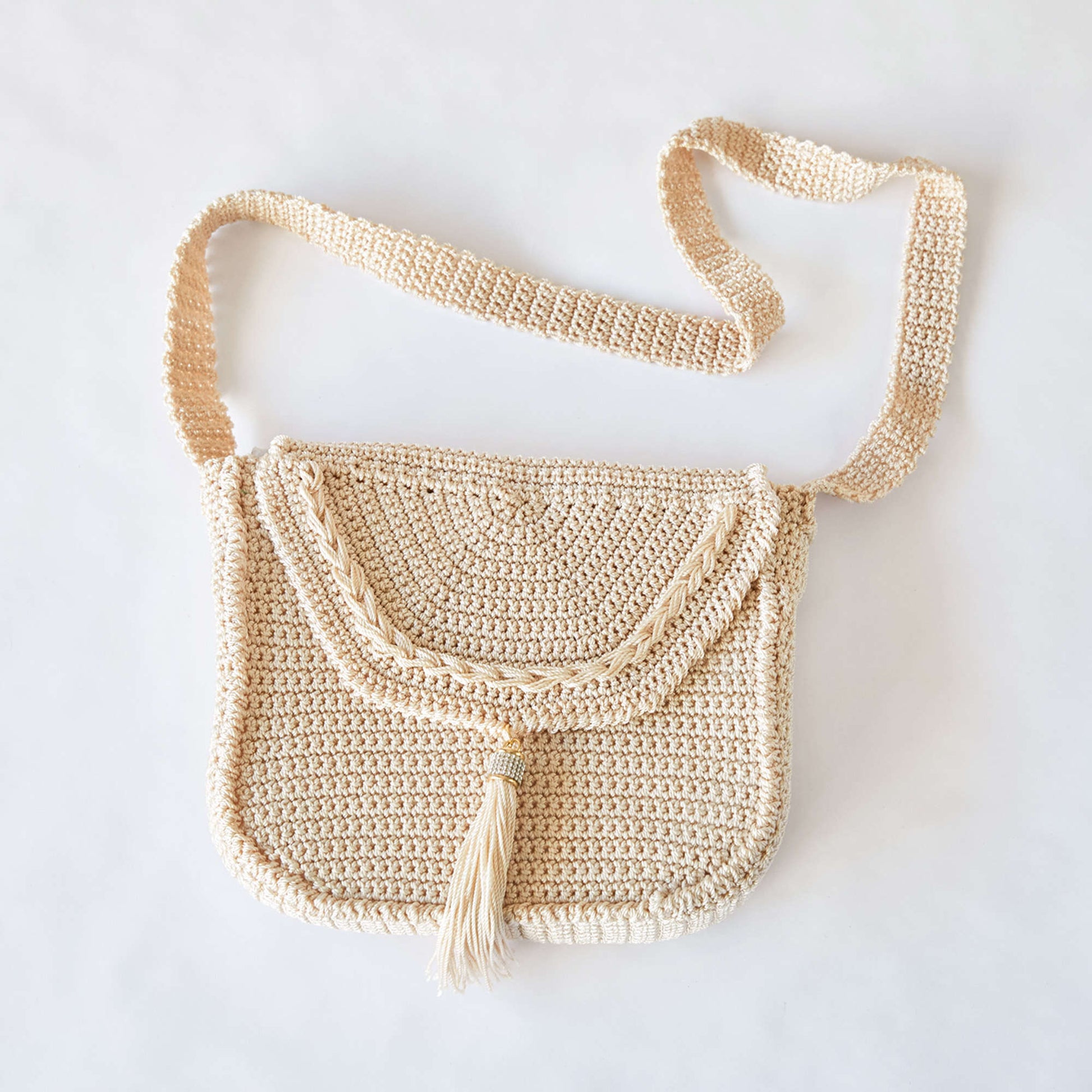 Clark's Bag Book: Crochet Patterns to Make 100 Bags [Book]