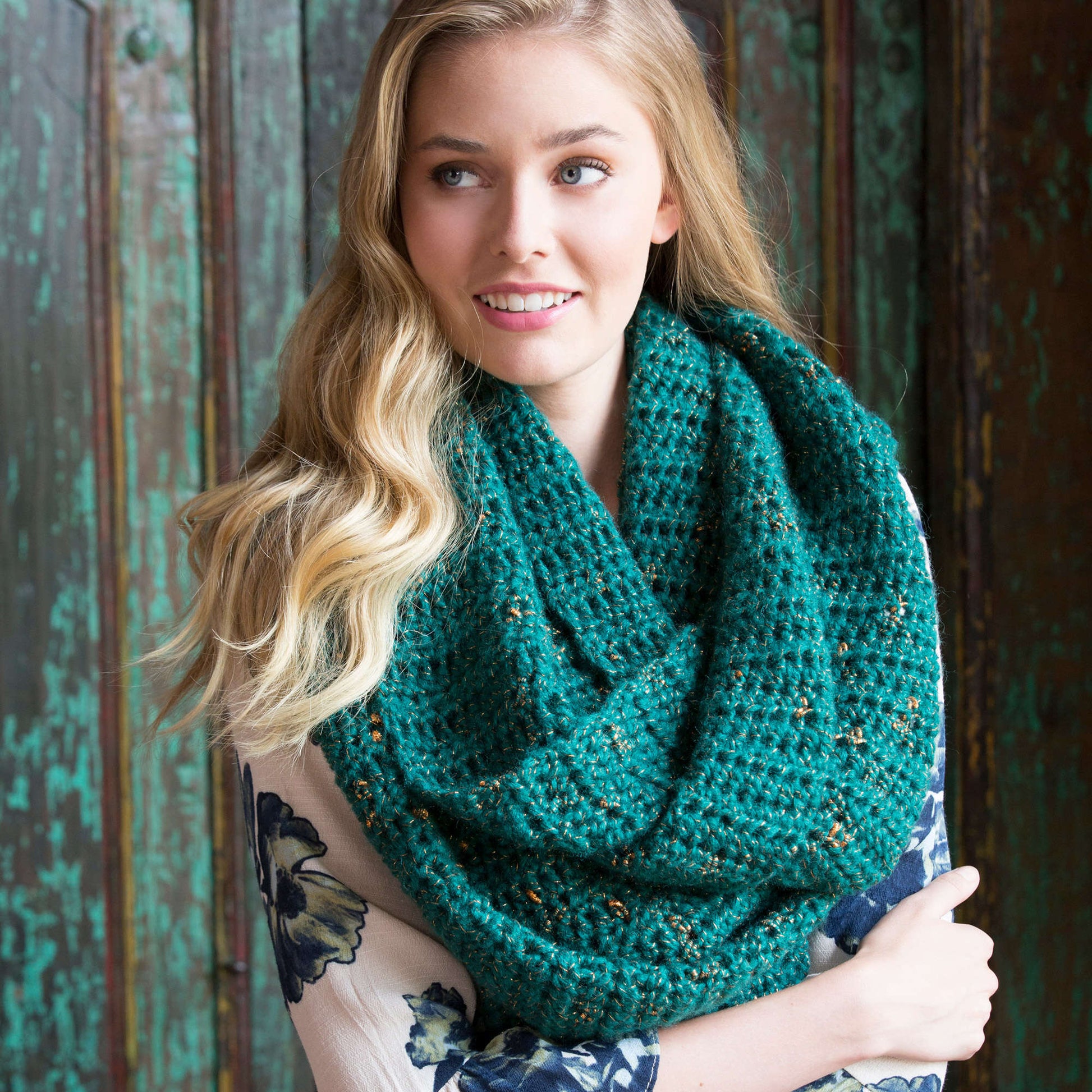 Free Red Heart Oversized Glam Cowl Pattern