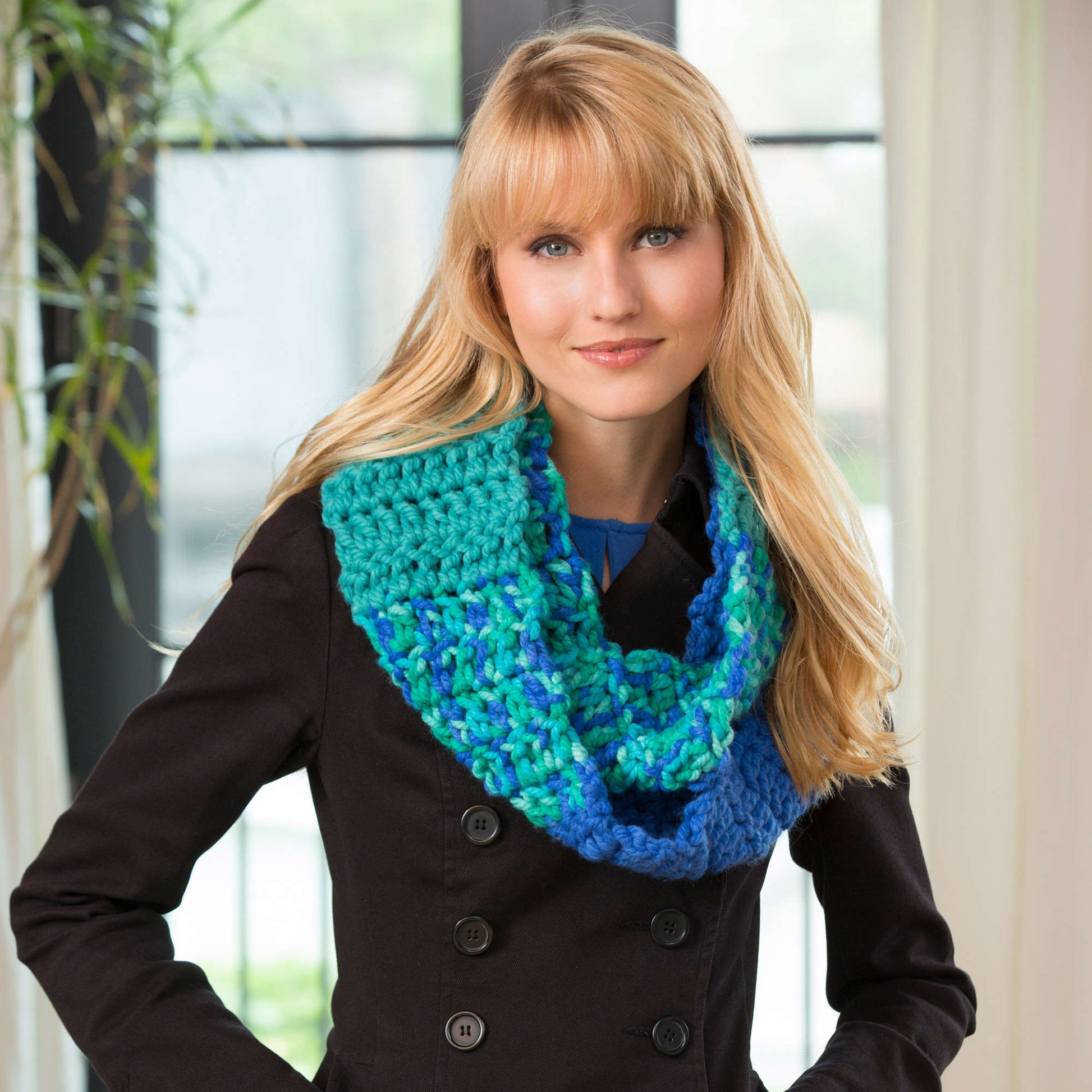 Free Red Heart Color Block Cowl Pattern