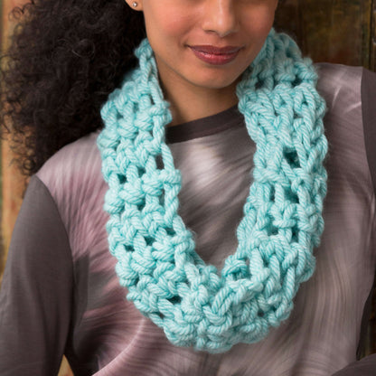 Red Heart Cool Finger Crochet Cowl Crochet Cowl made in Red Heart Grande Yarn