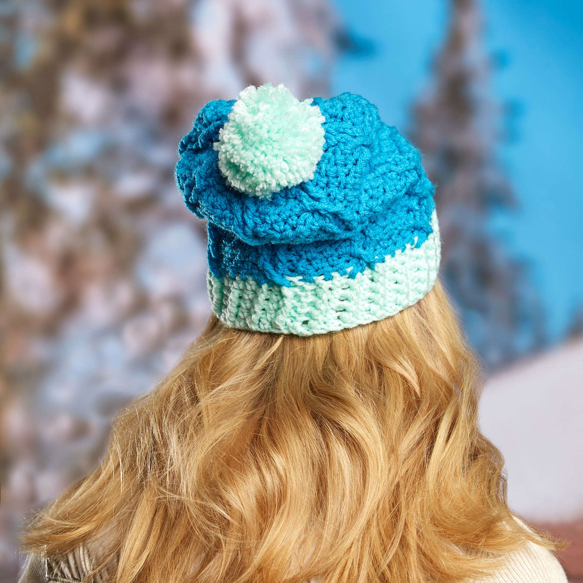 Free Red Heart Duo-Tone Cabled Hat Pattern