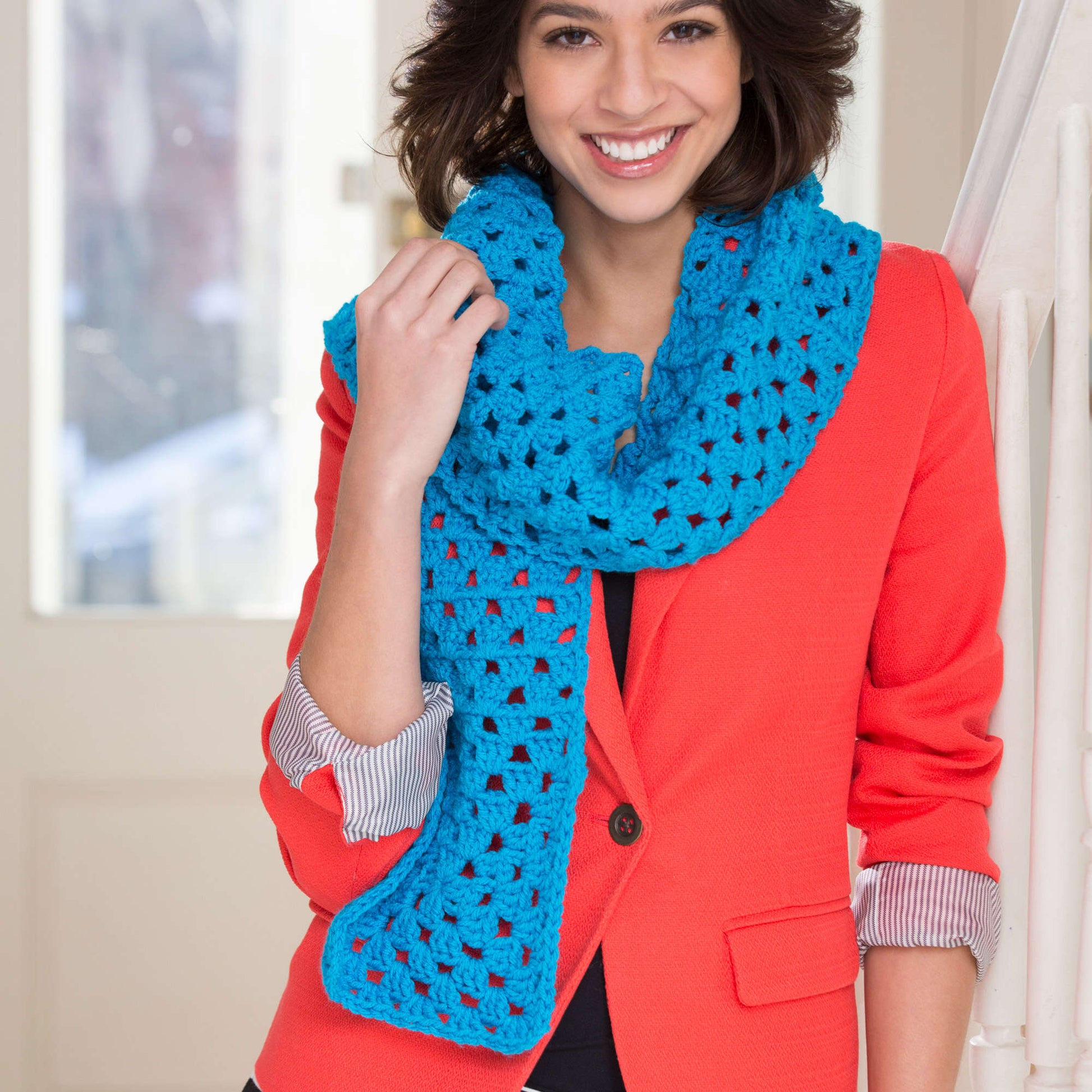 Free Red Heart Beginner Granny Square Scarf Pattern