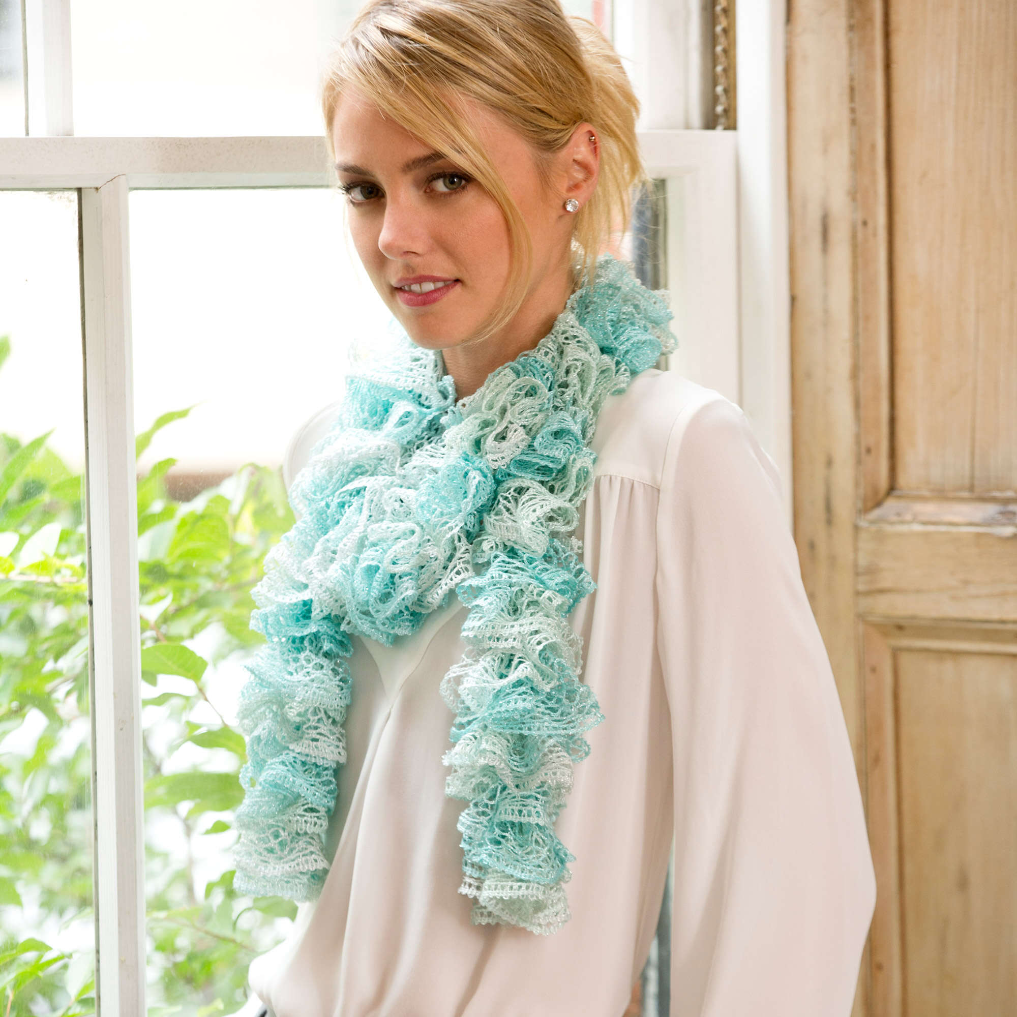 Free Easy Red Heart Icy Ruffle Scarf Crochet Pattern | Yarnspirations