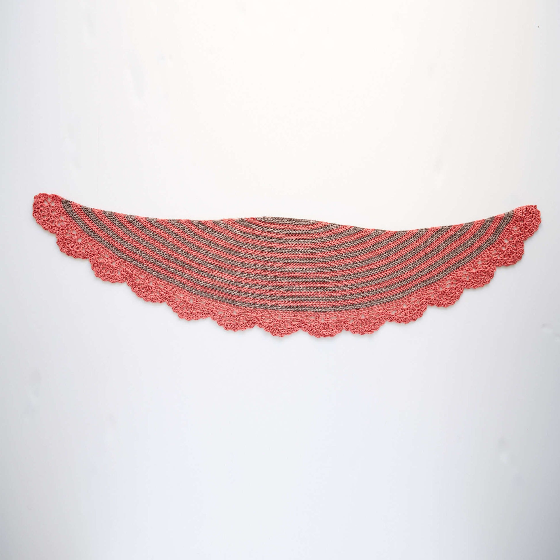 Free Red Heart Crochet Chic And Strong Crescent Shawl Pattern