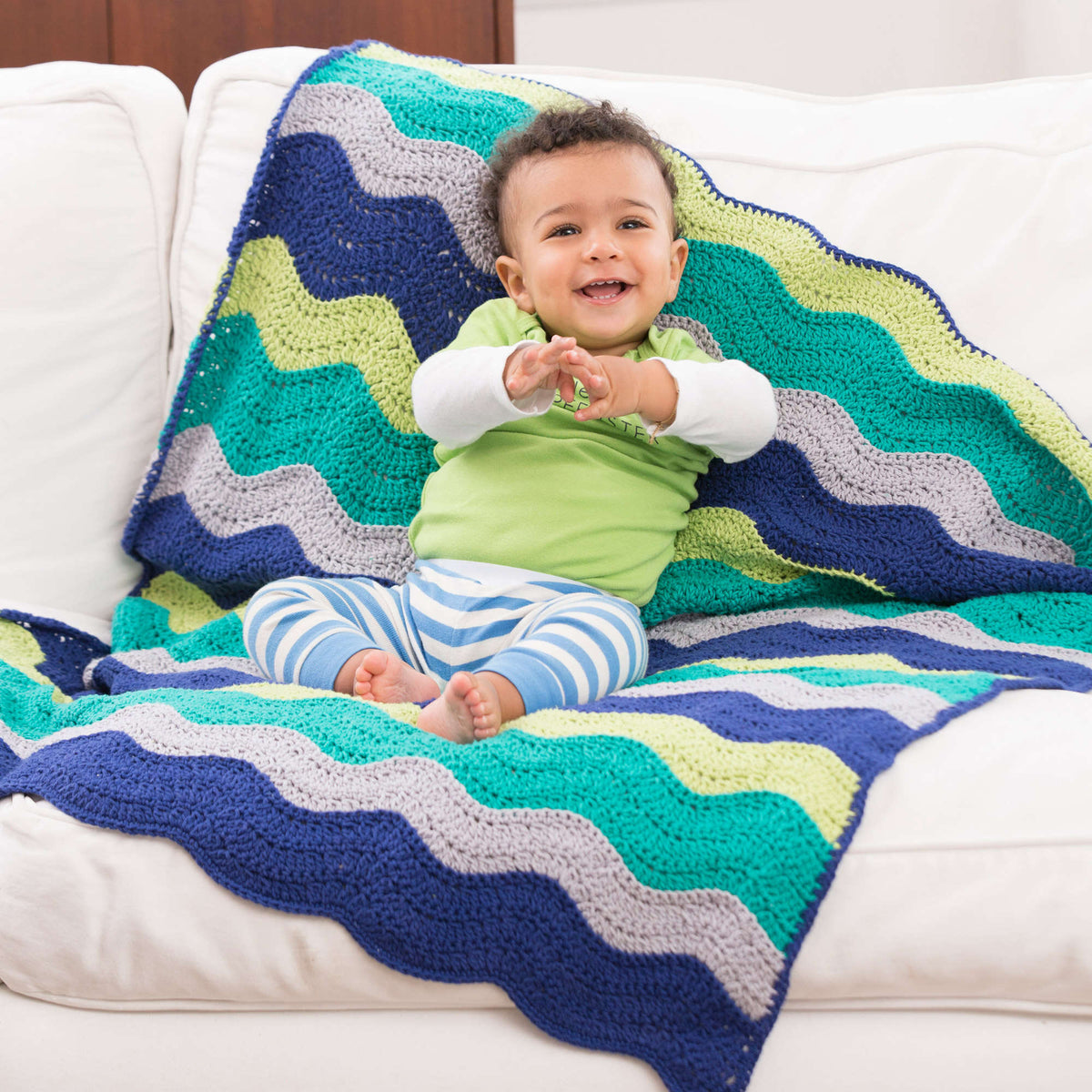 Crochet Blanket made in Red Heart Crème de la Crème Yarn