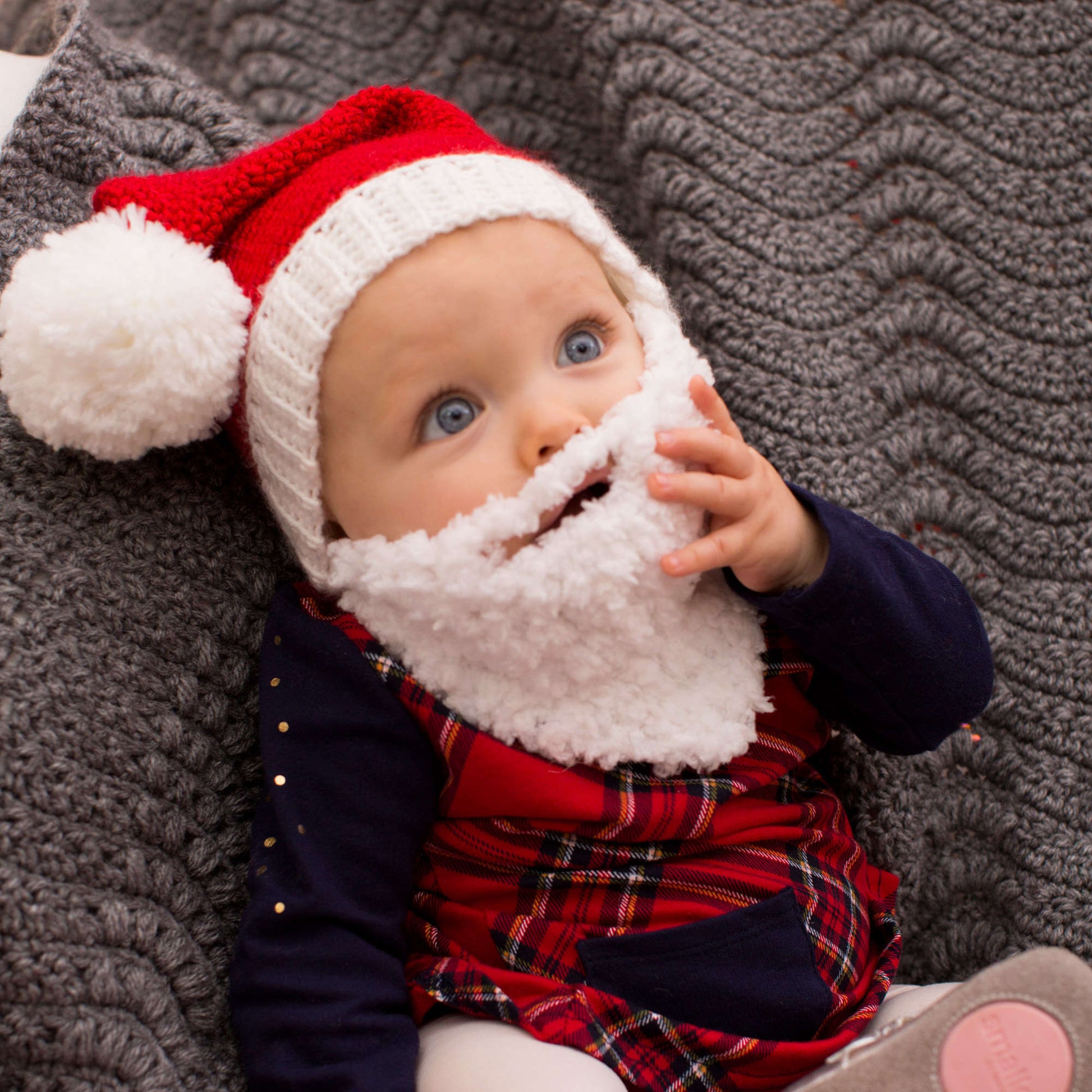 Free Red Heart Crochet Baby Santa Hat With Beard Pattern