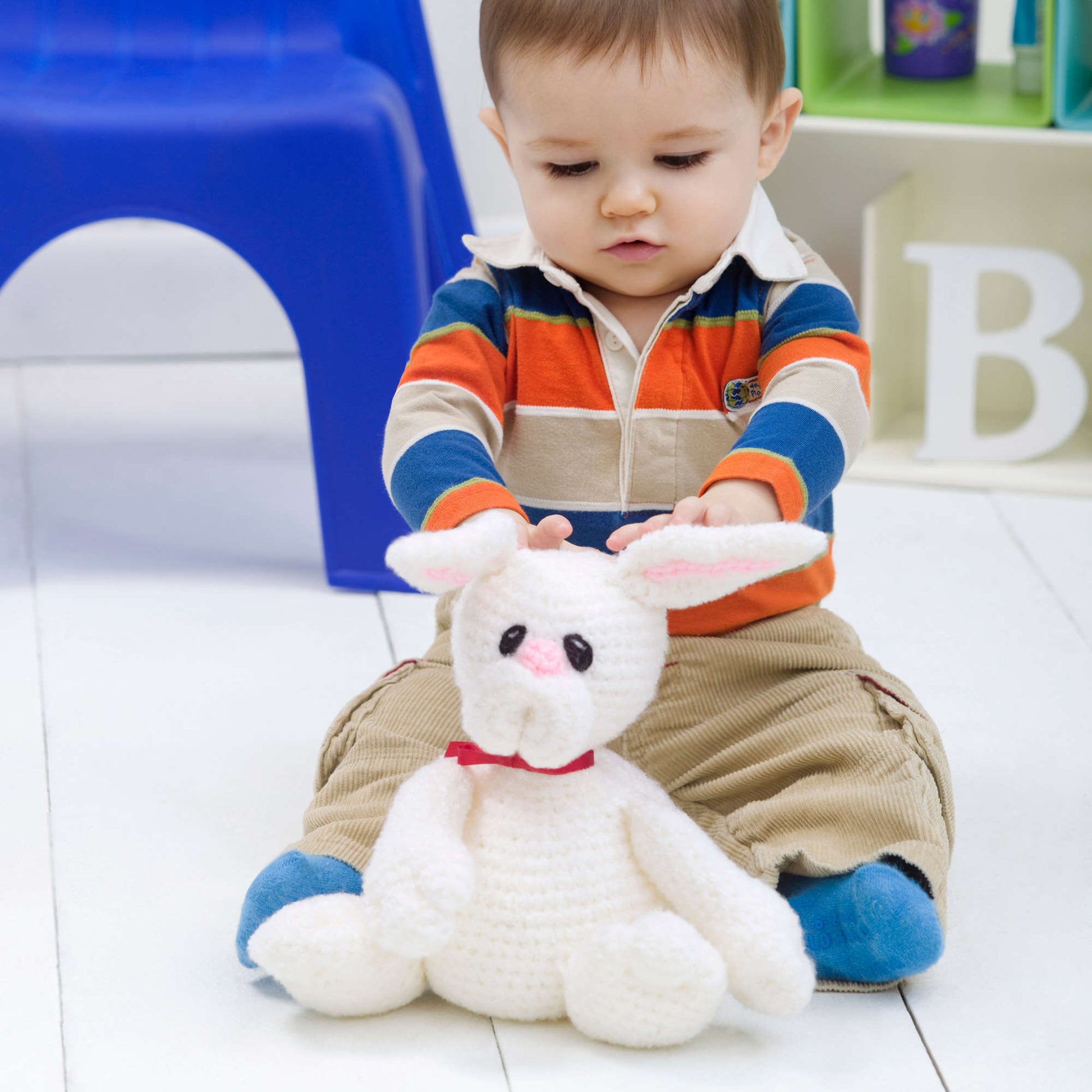 Free Red Heart Flopsy Bunny Toy Pattern