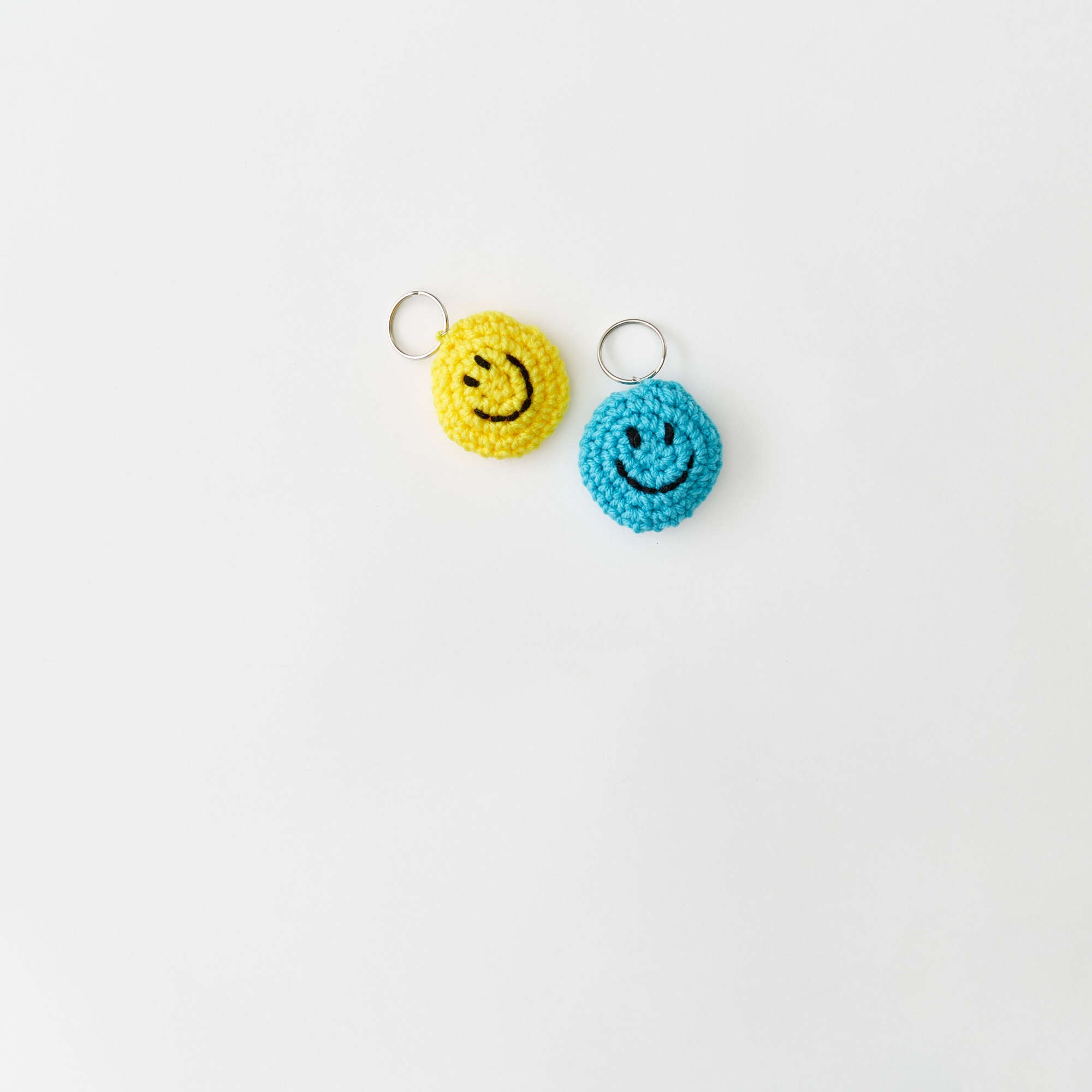 Free Beginner Red Heart Smiley Emoticon Key Chain Crochet Pattern