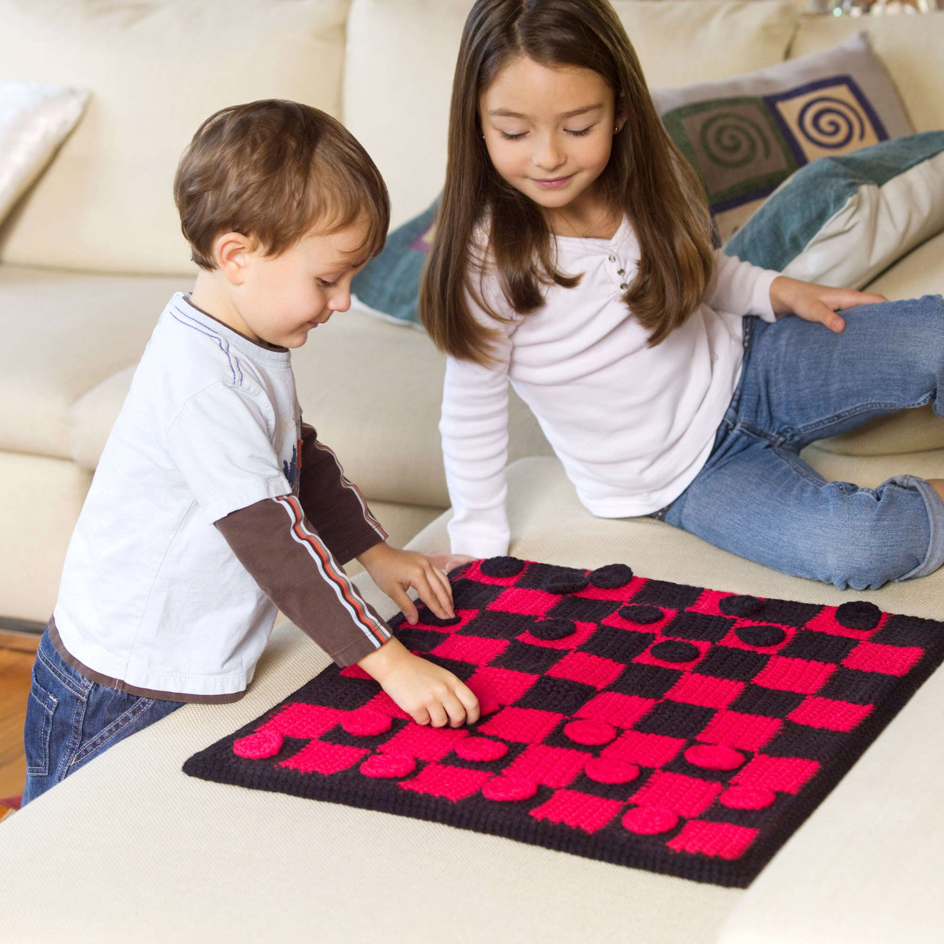 Free Red Heart Crochet Checkers Board Game Pattern