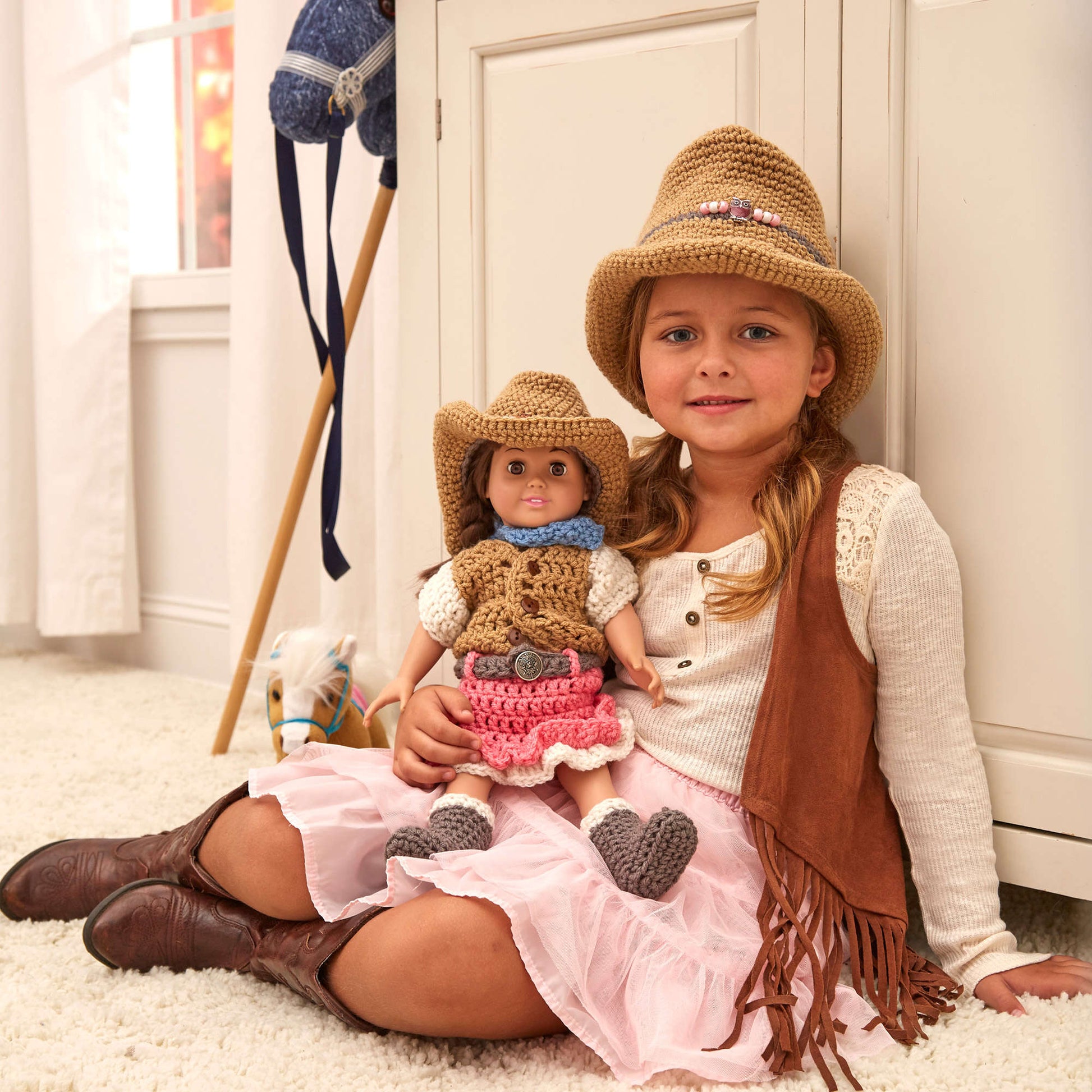 Red Heart Dollie Cowgirl Partner Red Heart Dollie Cowgirl Partner