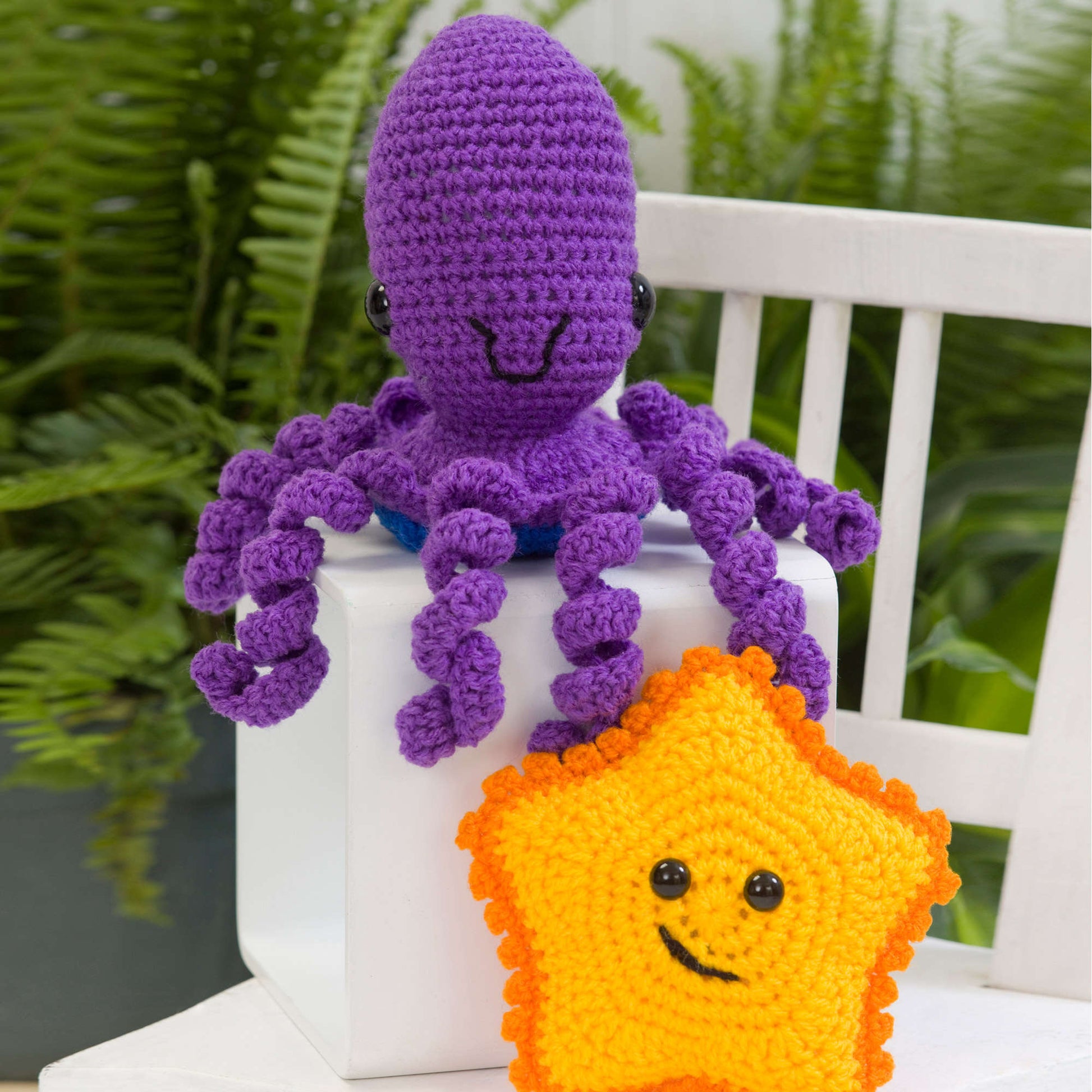 Free Red Heart Octopus & Starfish Crochet Pattern