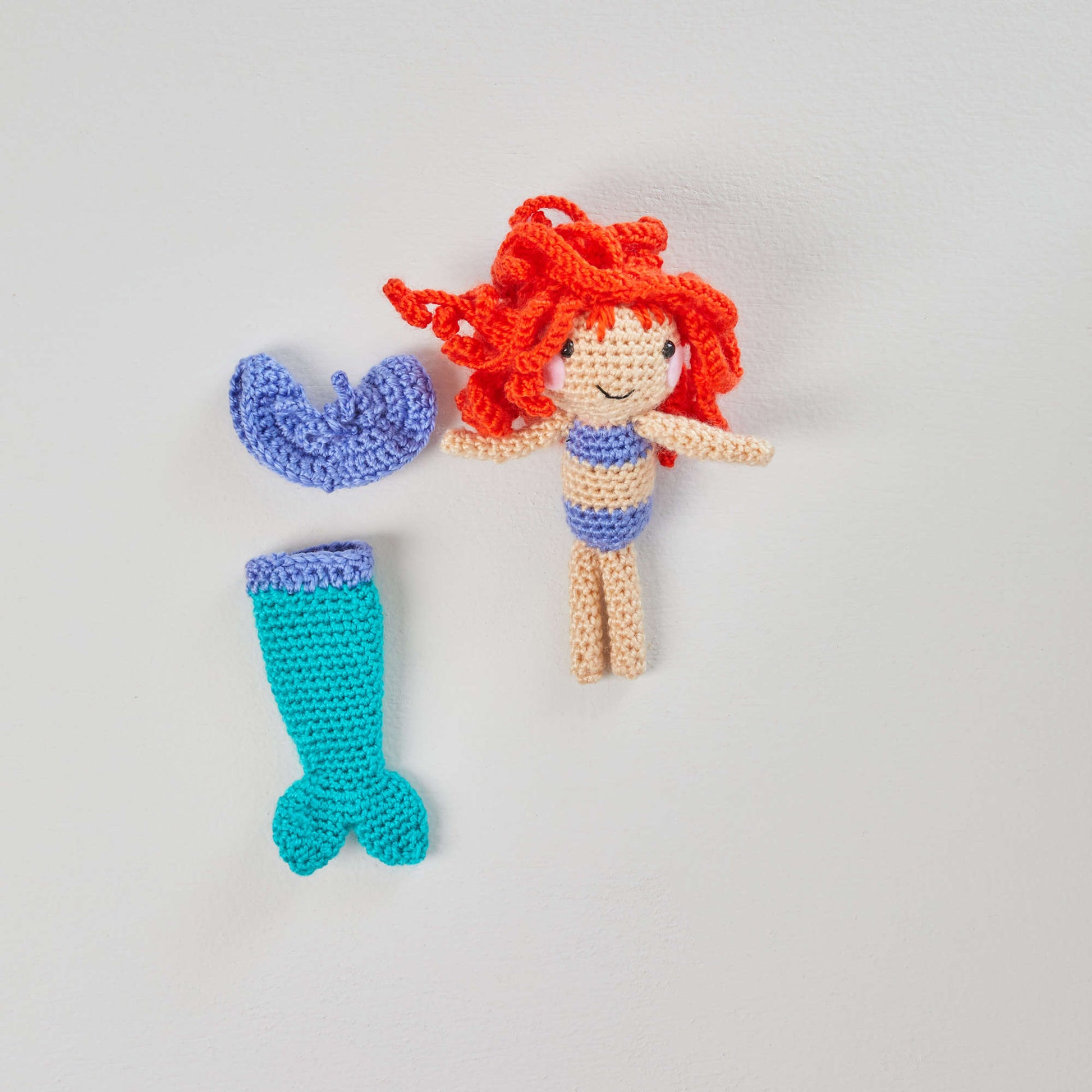 Free Red Heart Dia & Mia Mermaid Crochet Pattern