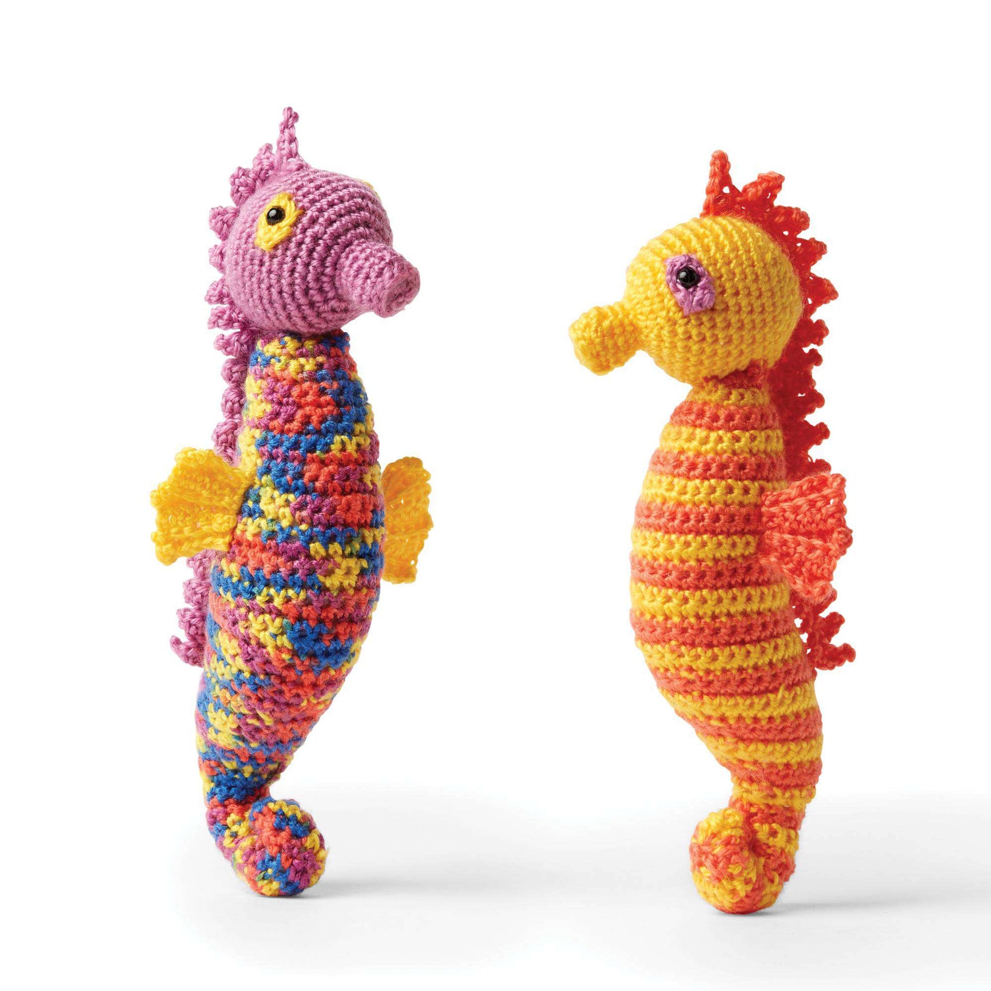 Free Red Heart Crochet Dancing Seahorses Pattern