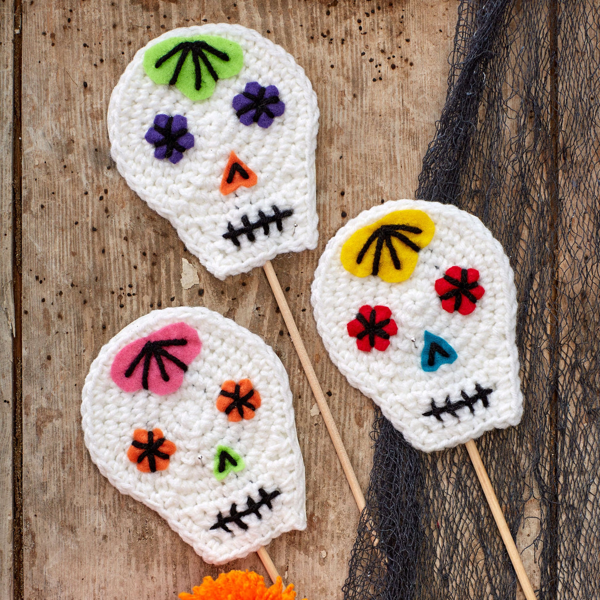 Free Red Heart Crochet Skull Party Sticks & Pompoms Pattern