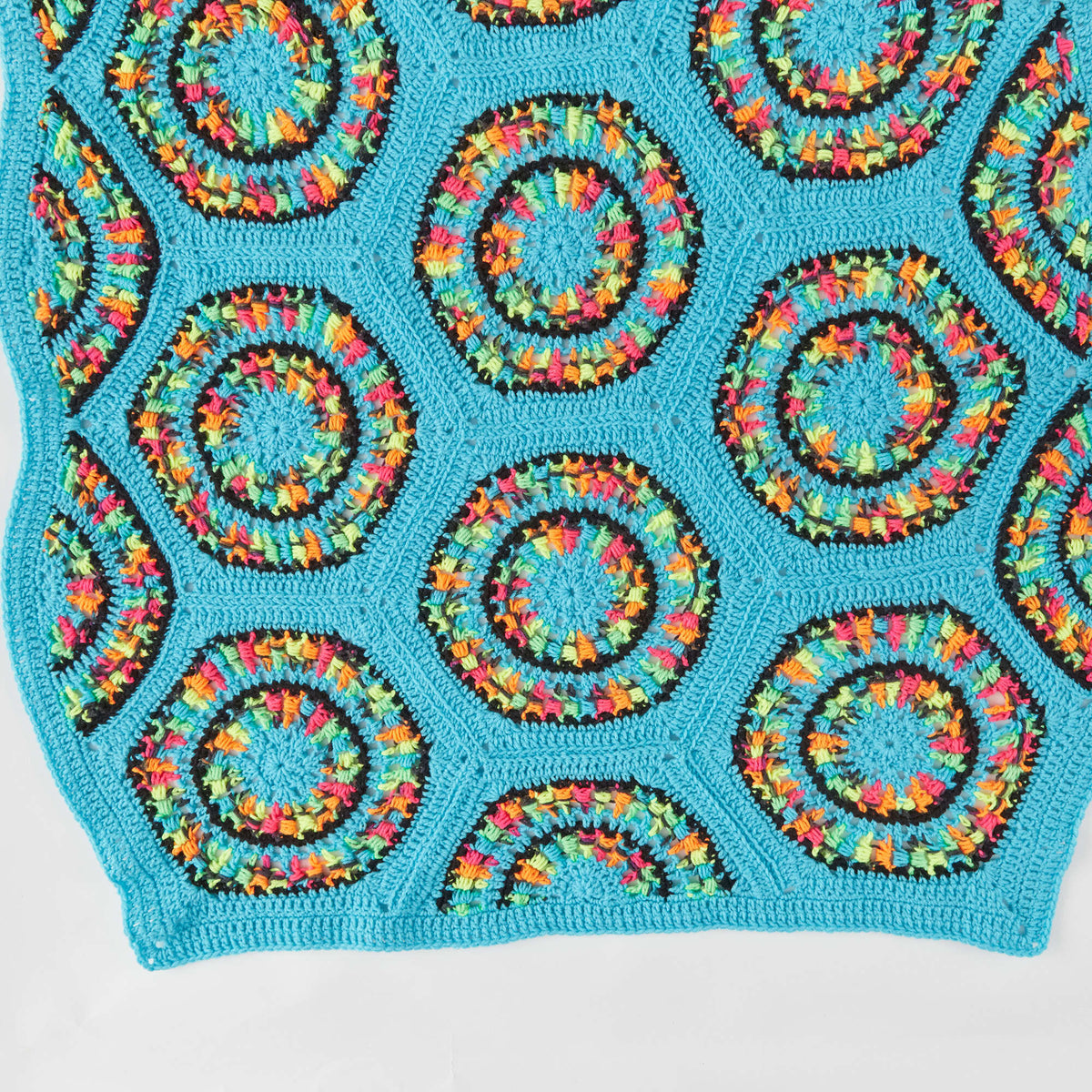 Crochet Throw made in Red Heart Super Saver Jumbo Yarn