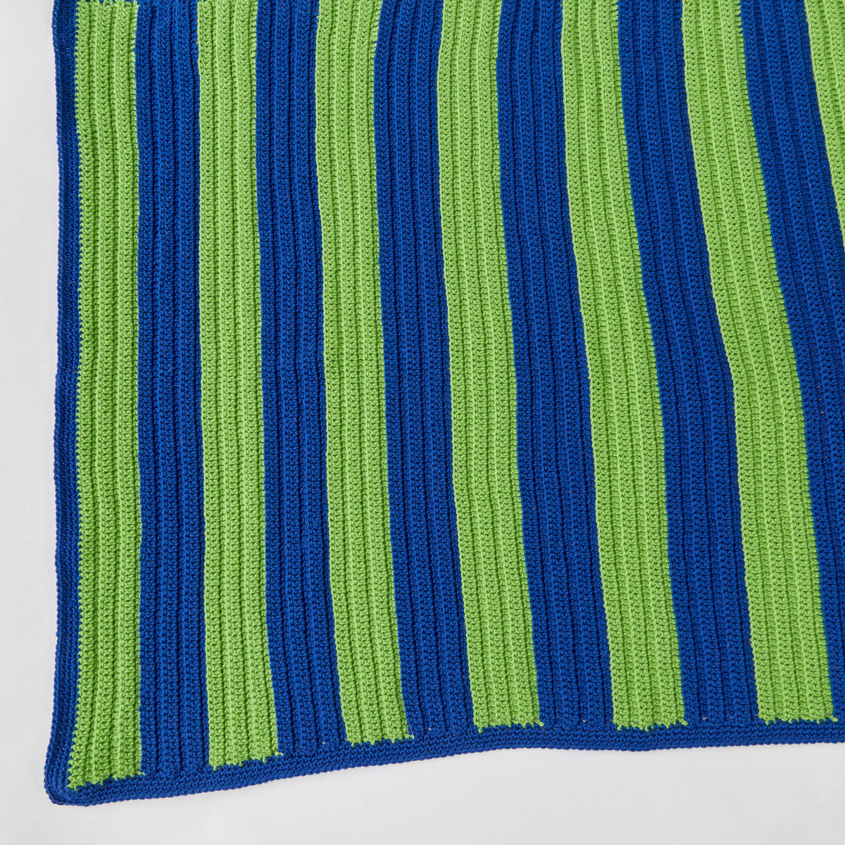 Crochet Throw made in Red Heart Super Saver Jumbo Yarn