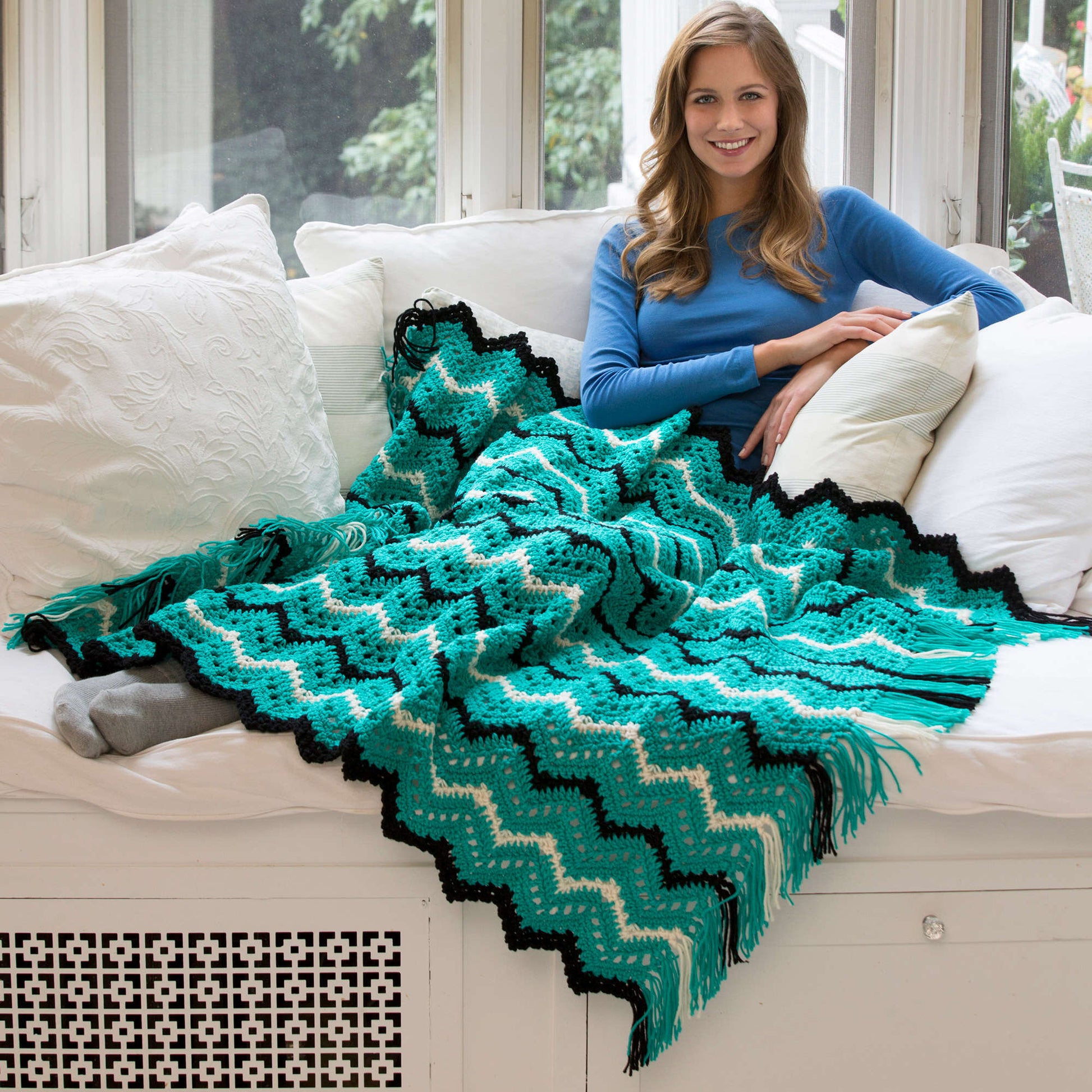 Free Red Heart Fringed Zigzag Throw Crochet Pattern