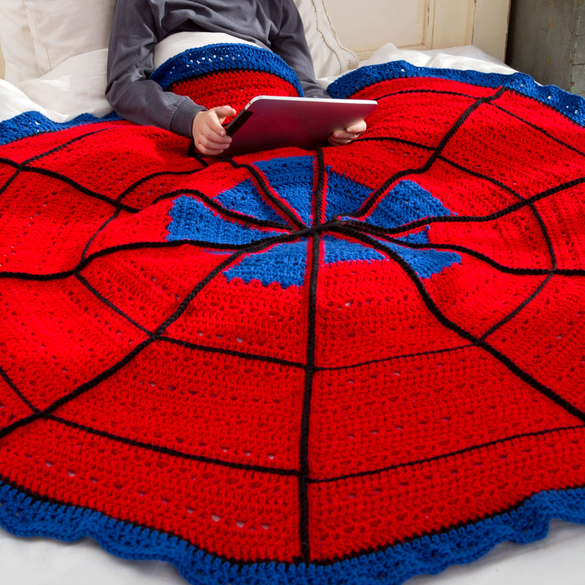 Free Easy Red Heart Spider Web Throw Crochet Pattern Yarnspirations
