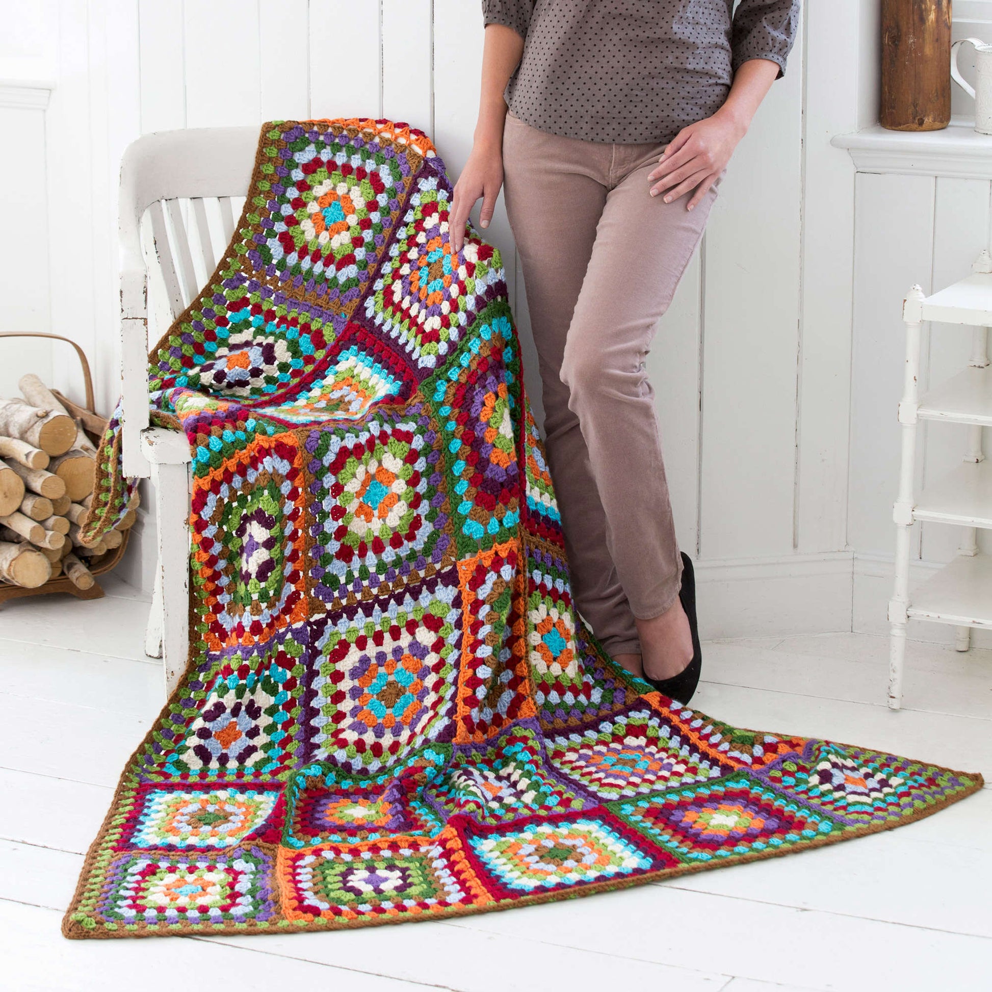 Free Red Heart Crochet Granny's Classic Throw Pattern