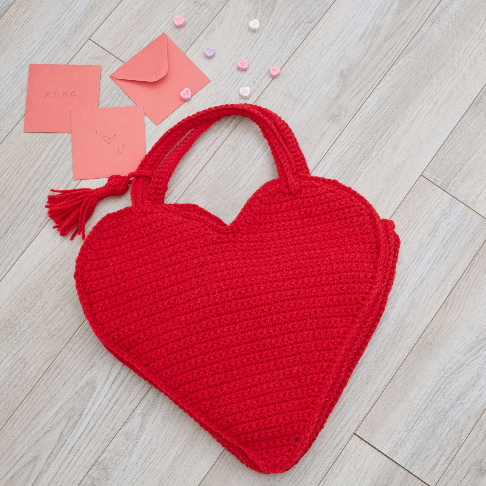 Free Red Heart Heart Tote Bag Crochet Pattern