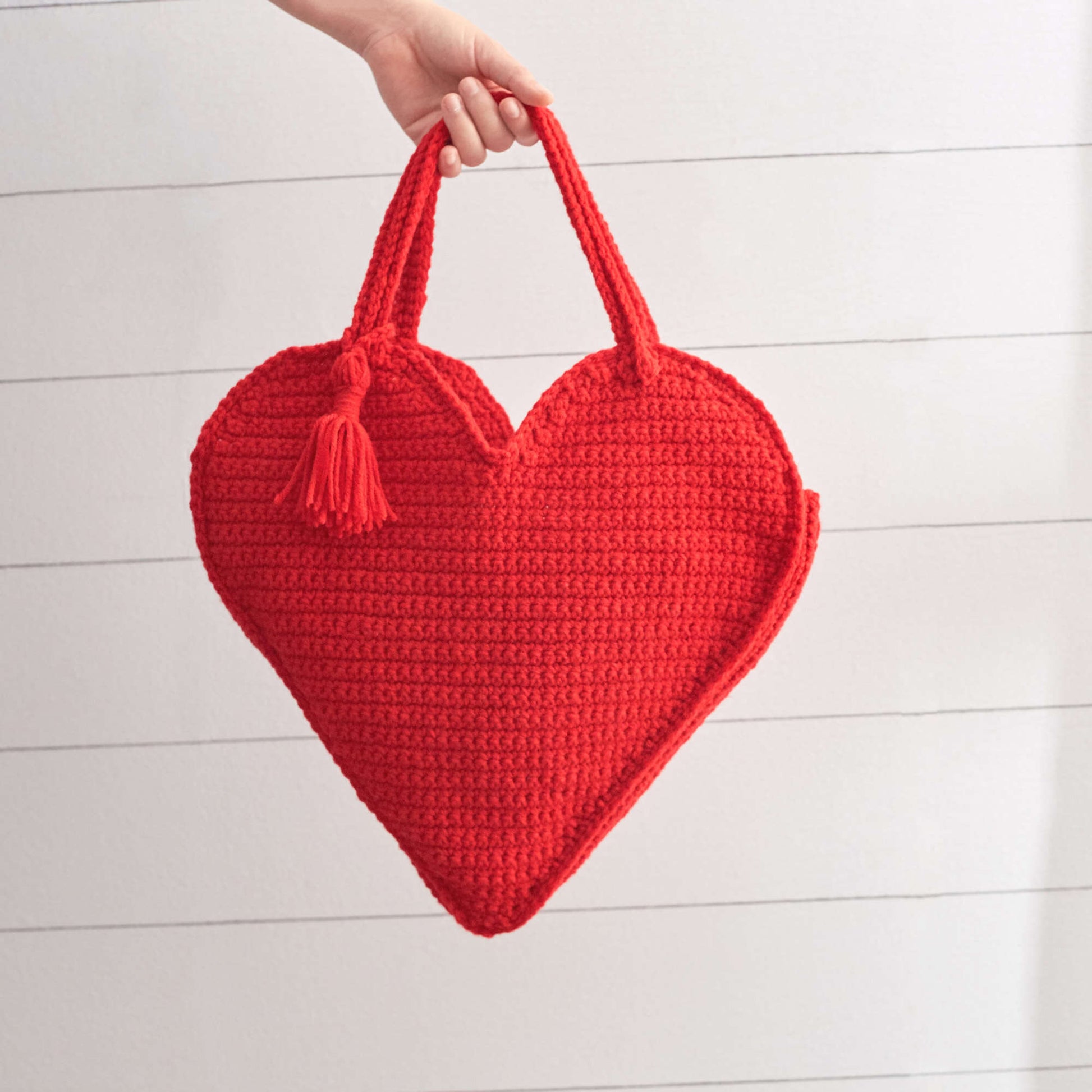 Free Red Heart Crochet Heart Tote Bag Pattern