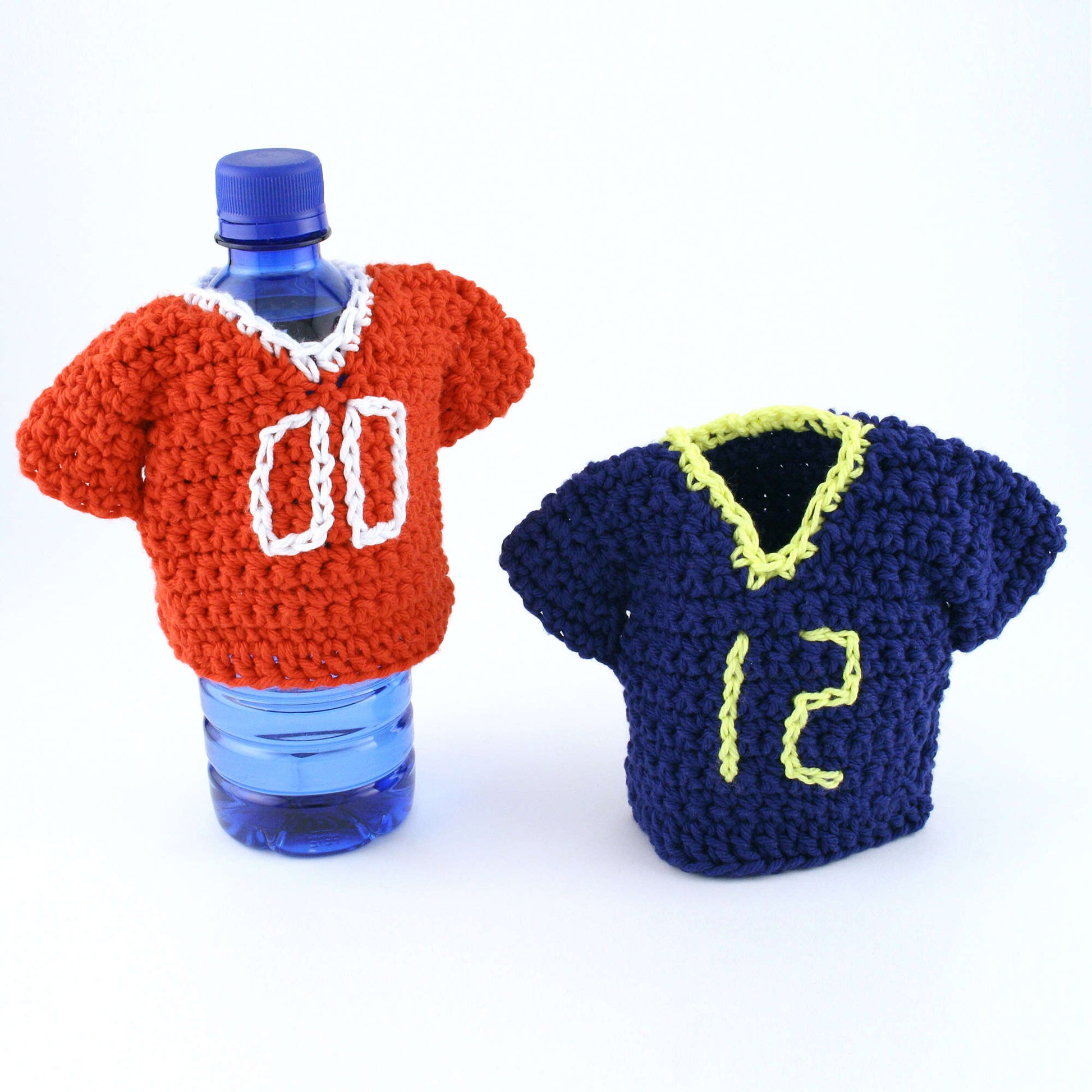 Free Red Heart Crochet Team Jersey Bottle Coozy Pattern