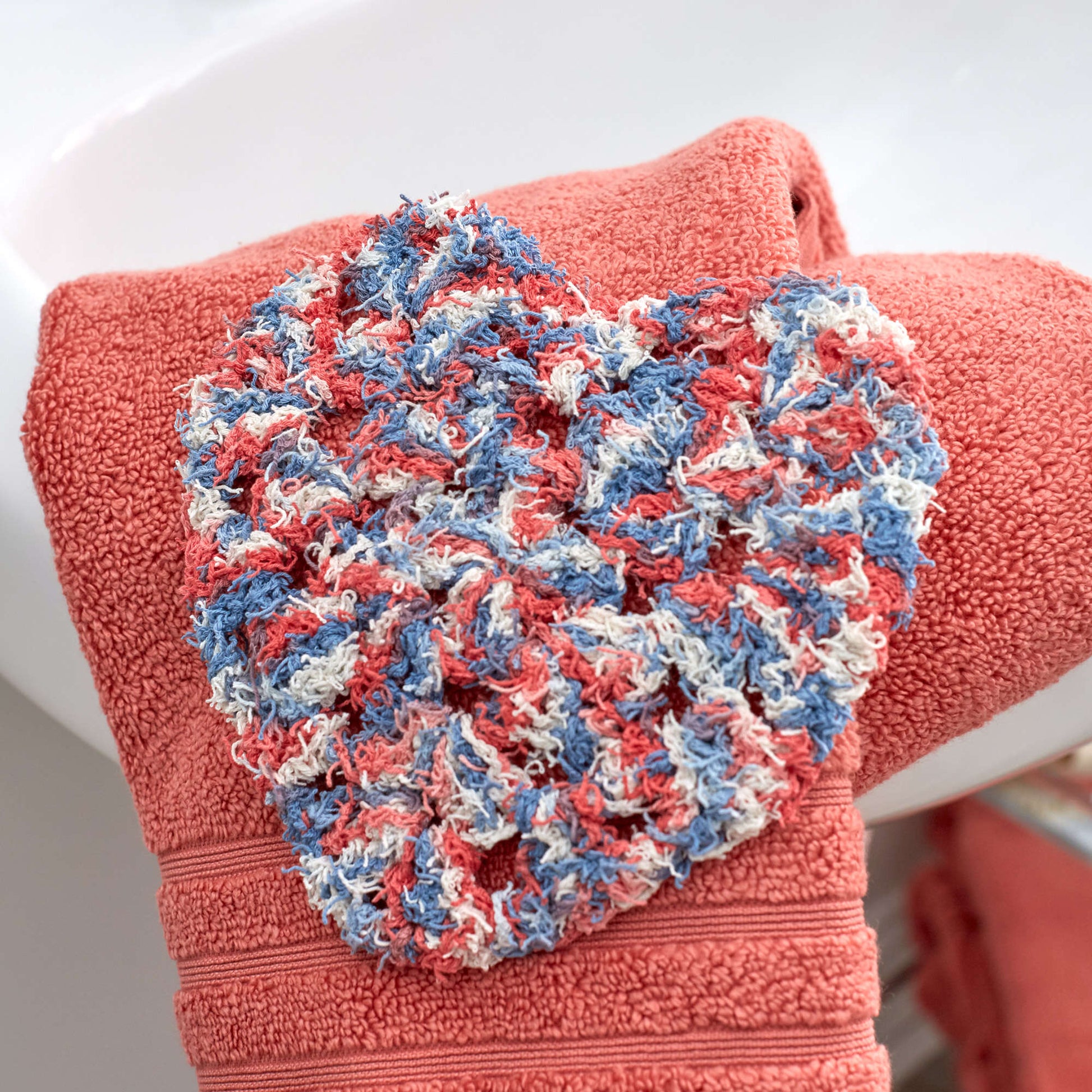 Free Red Heart Heart-Shaped Granny Scrubby Crochet Pattern