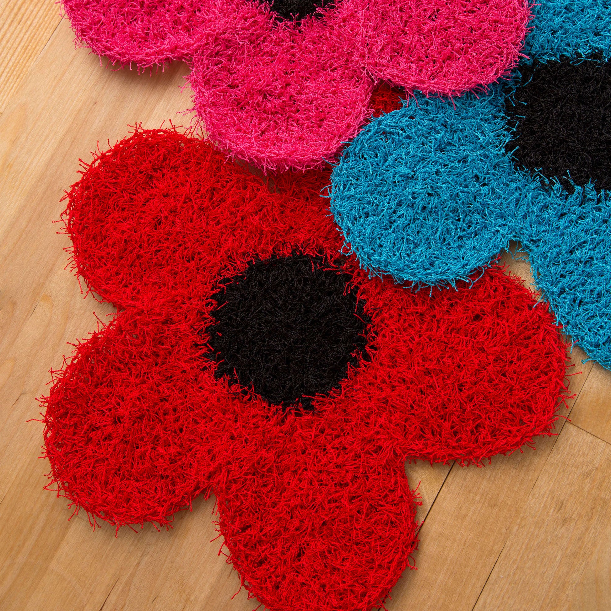 Free Red Heart Crochet Fancy Flower Scrubber Pattern