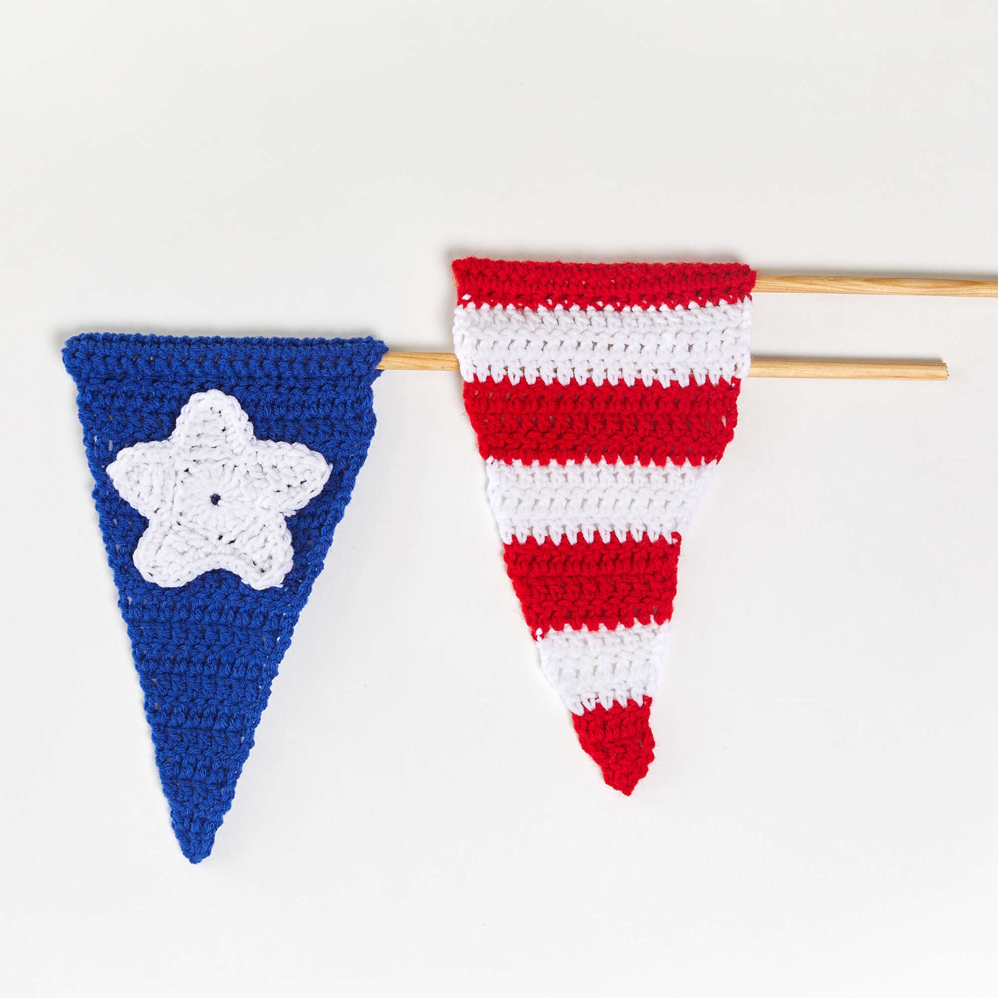 Free Red Heart Parade Pennants Pattern