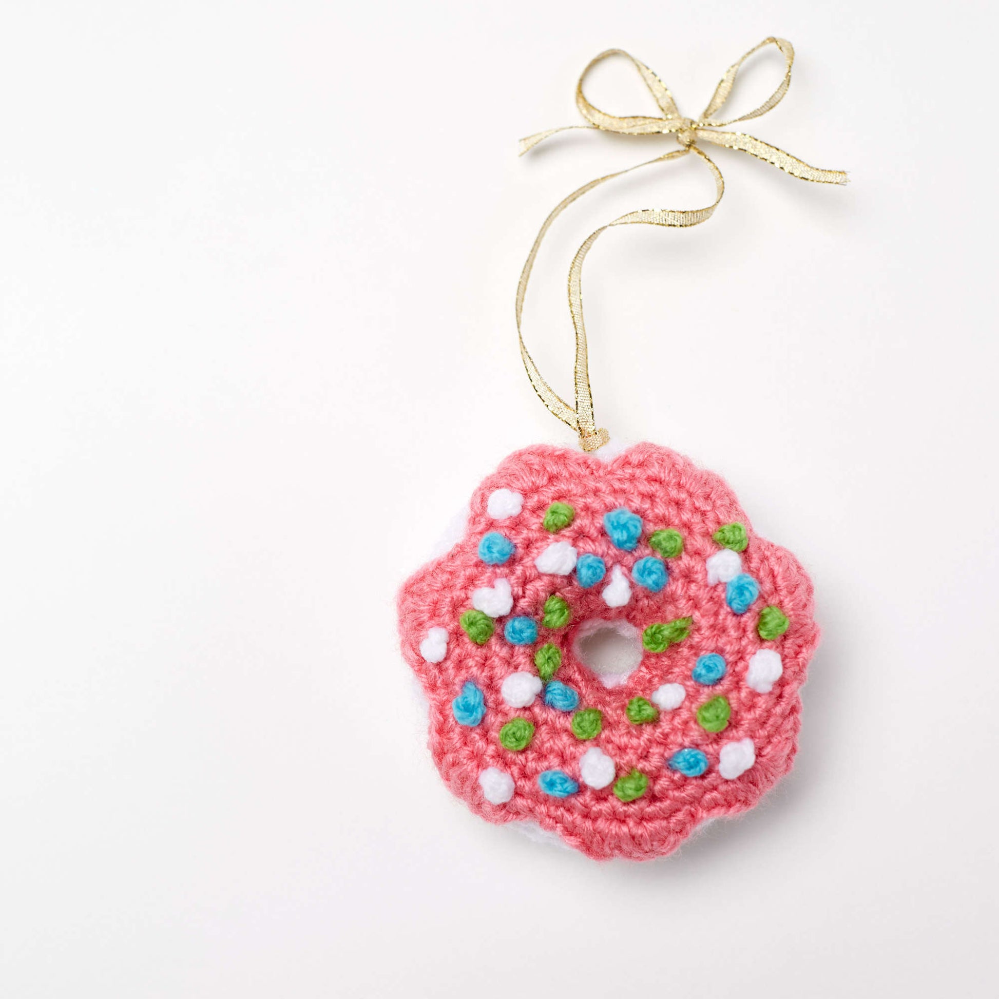 Free Red Heart Crochet Dangling Donut Ornament Pattern