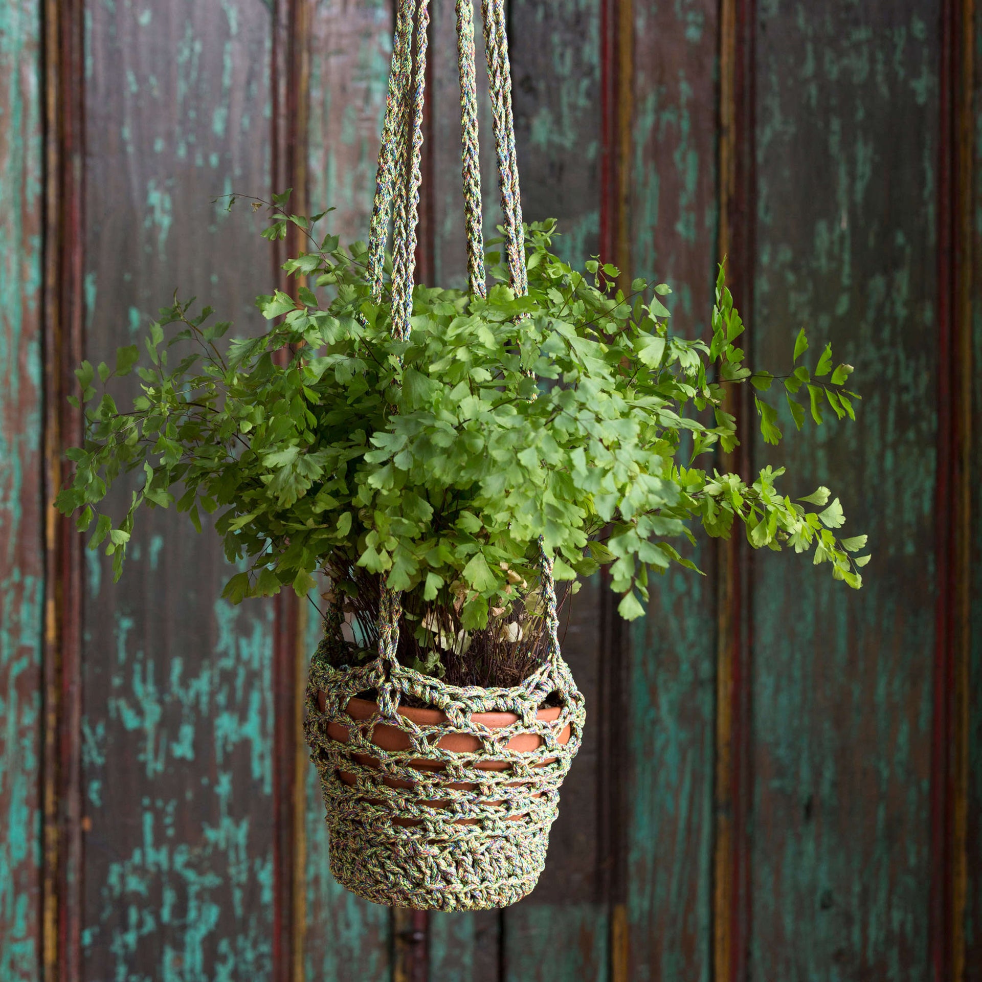 crochet plant hanger pattern Free Easy Red Heart Plant Hanger Crochet Pattern