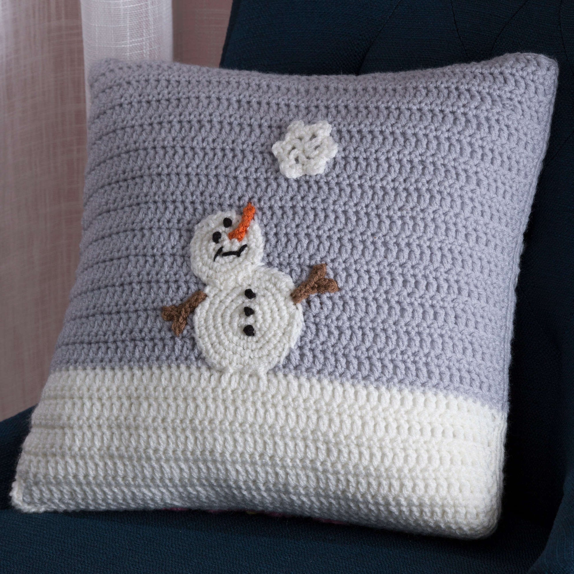 Free Red Heart Crochet Snowy Day Pillow Pattern