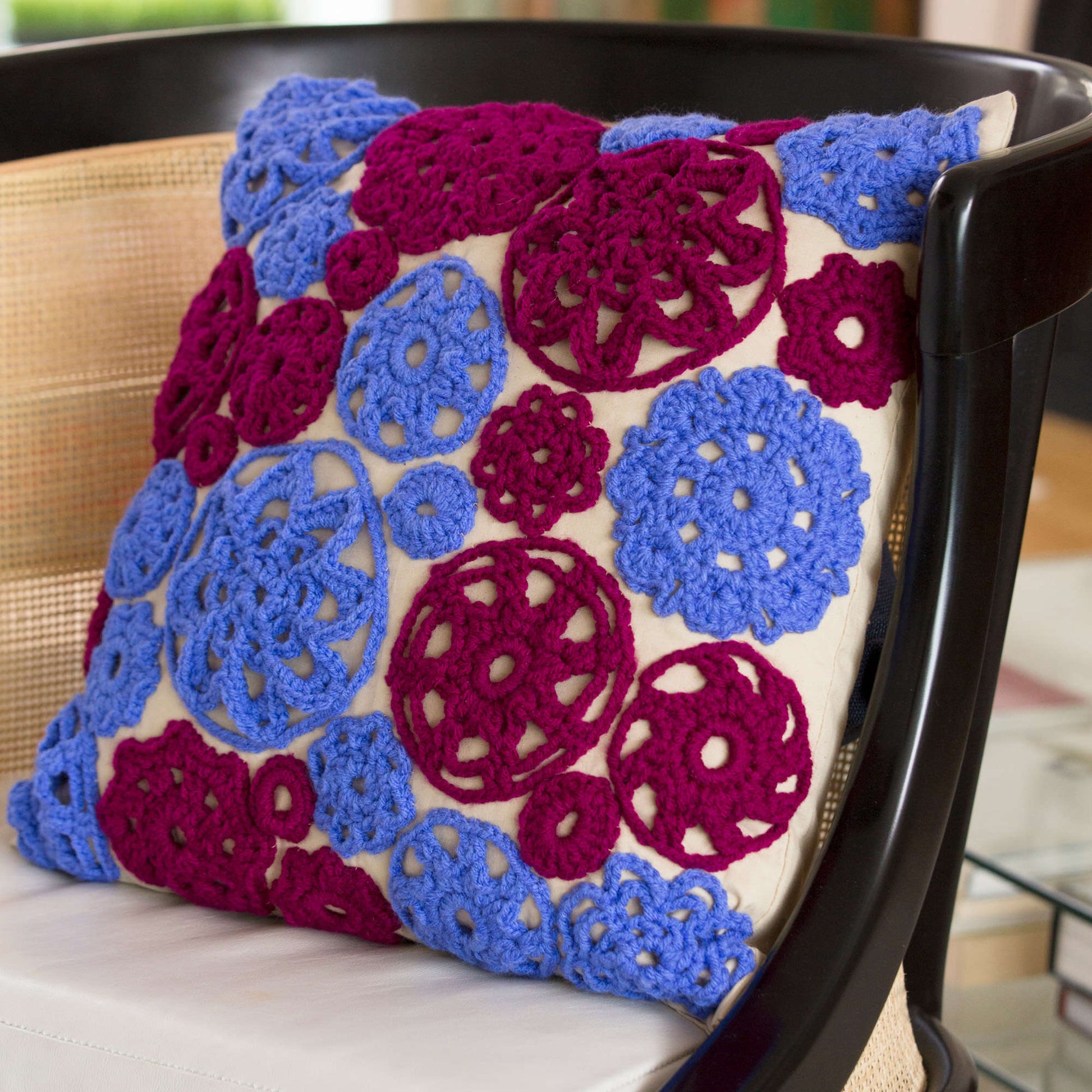 Free Red Heart Crochet Circle Motif Pillow Pattern