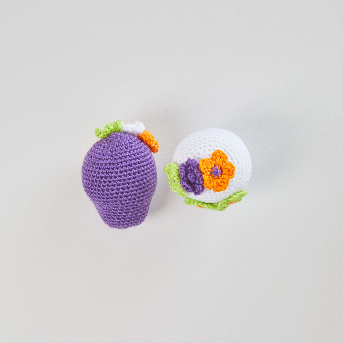 Crochet Skulls made in Red Heart Yarn